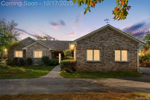 990 Brewer Road Leonard Village MI 48367