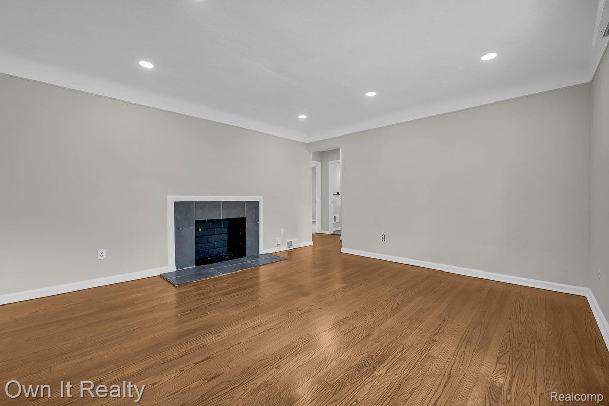 20154 Hubbell Street