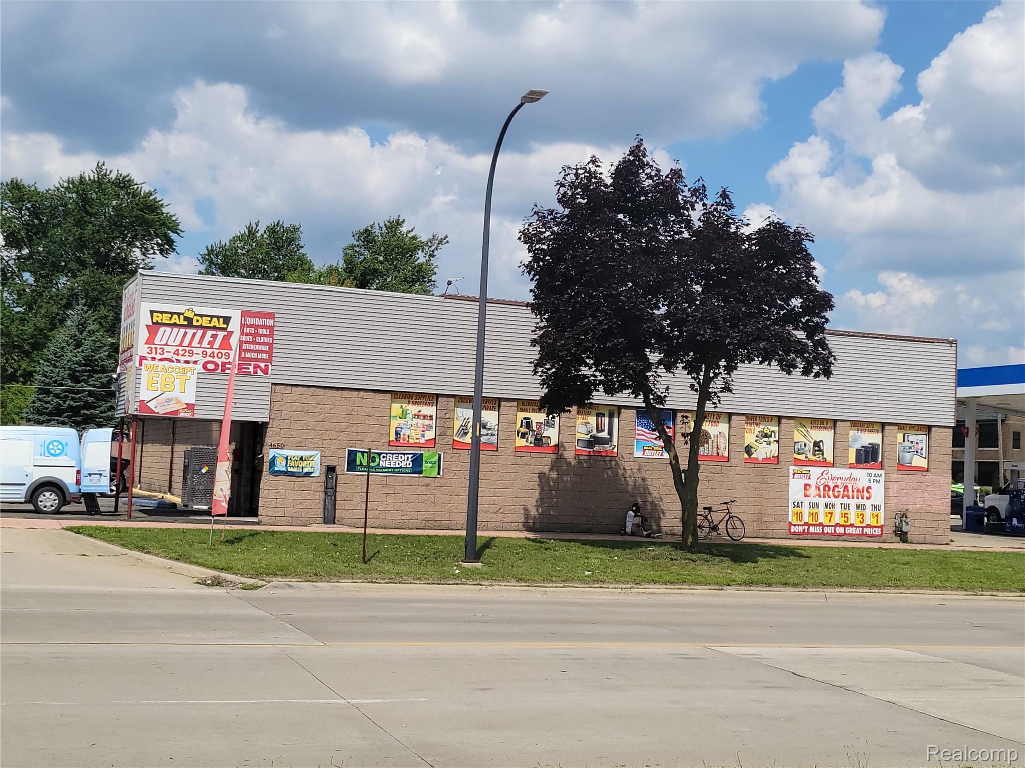 4650 S Beech Daly Street