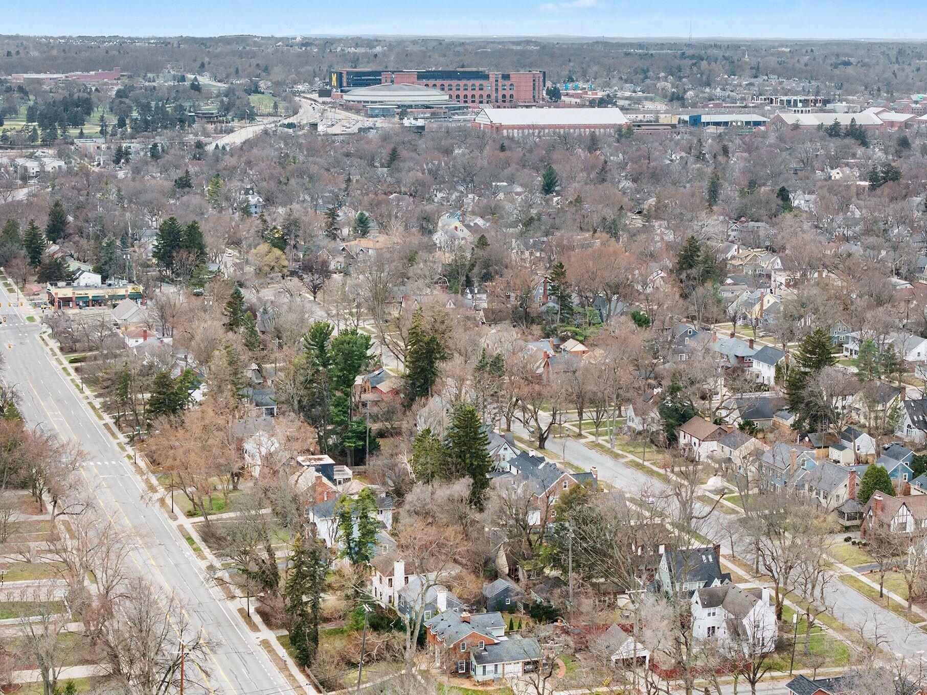 1615 E Stadium Boulevard