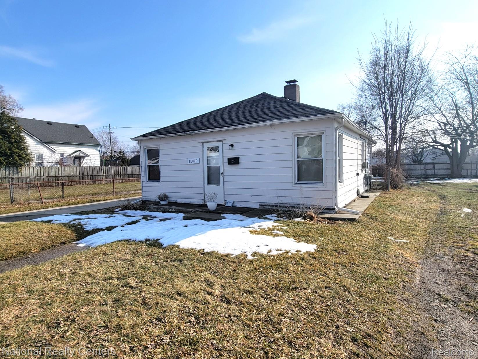 8300 CONTINENTAL Avenue