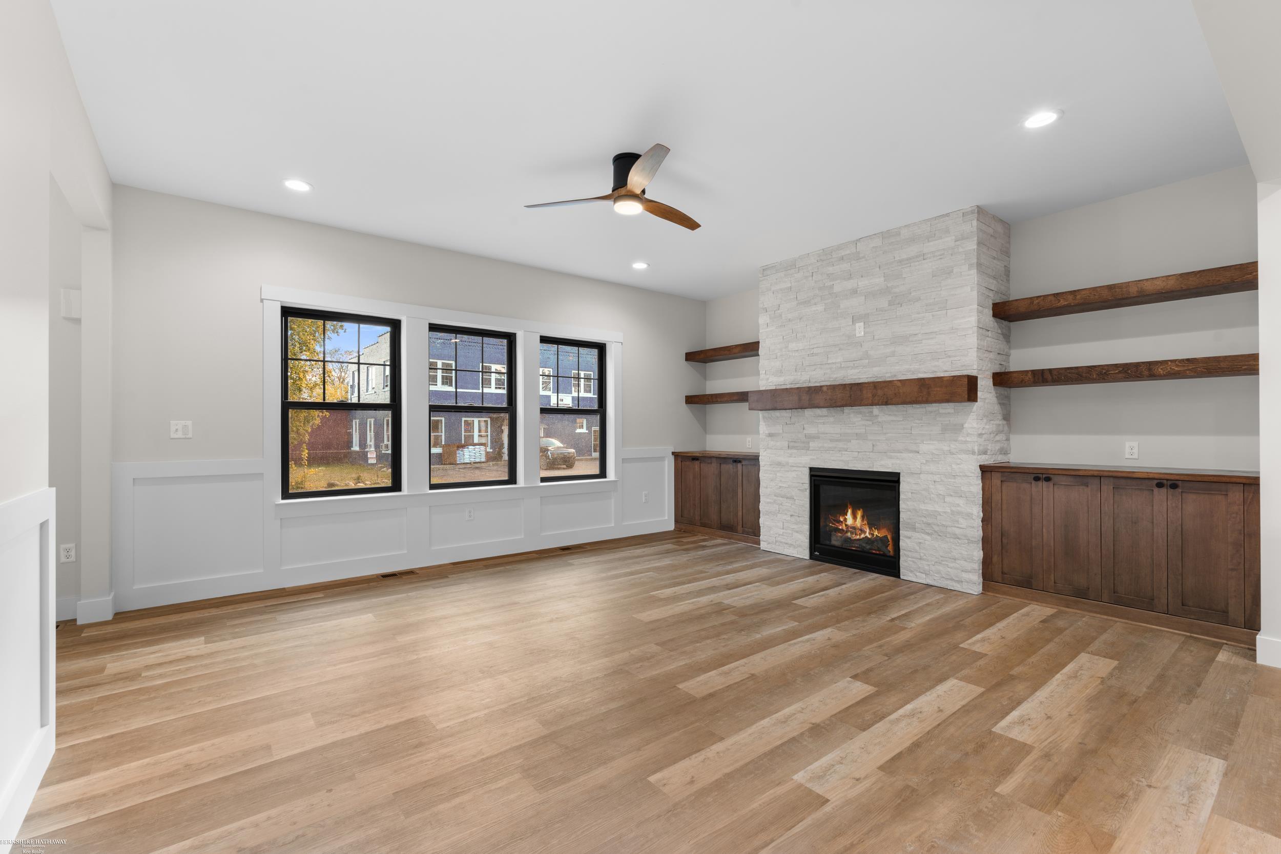 281 E Lafayette Street