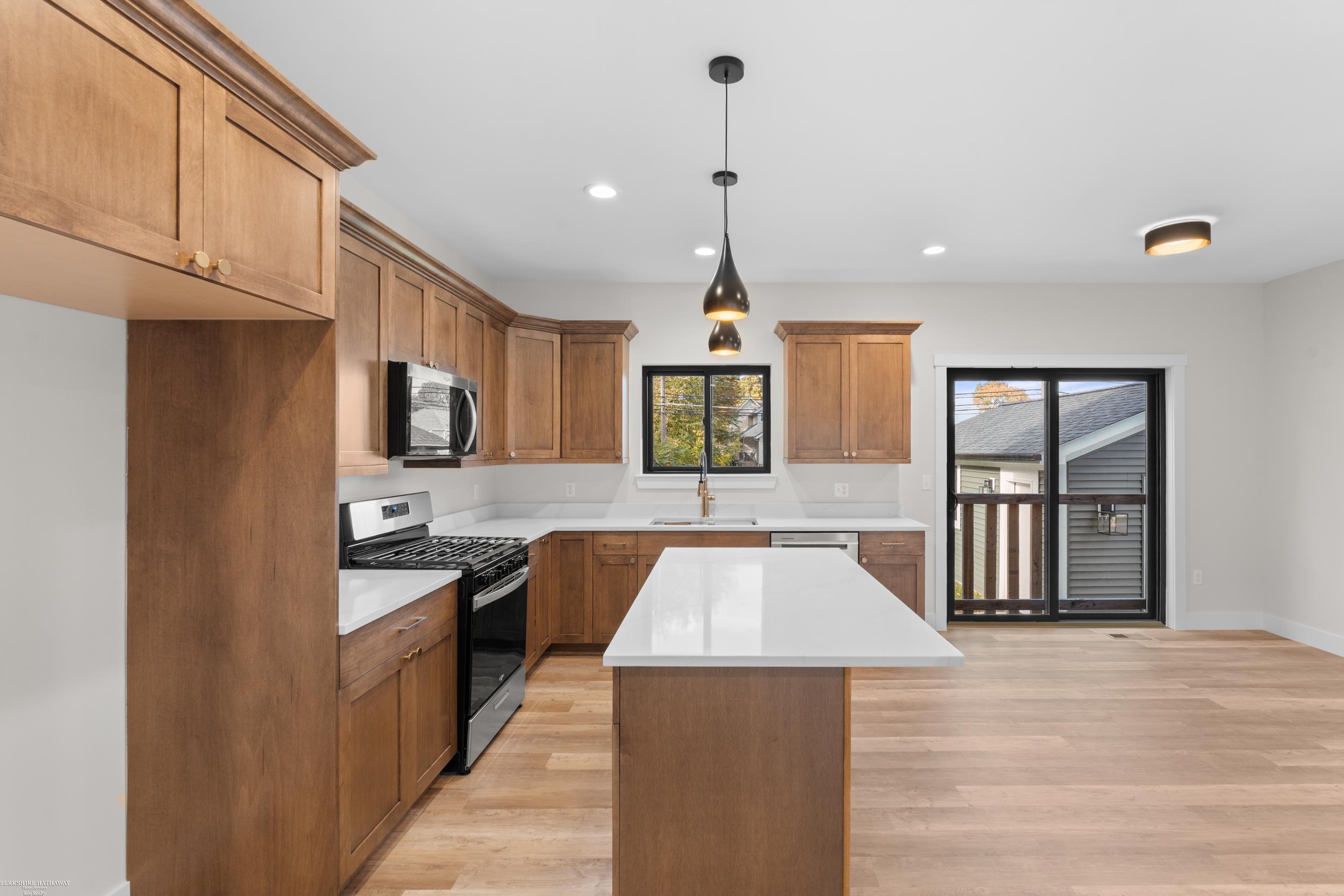 281 E Lafayette Street