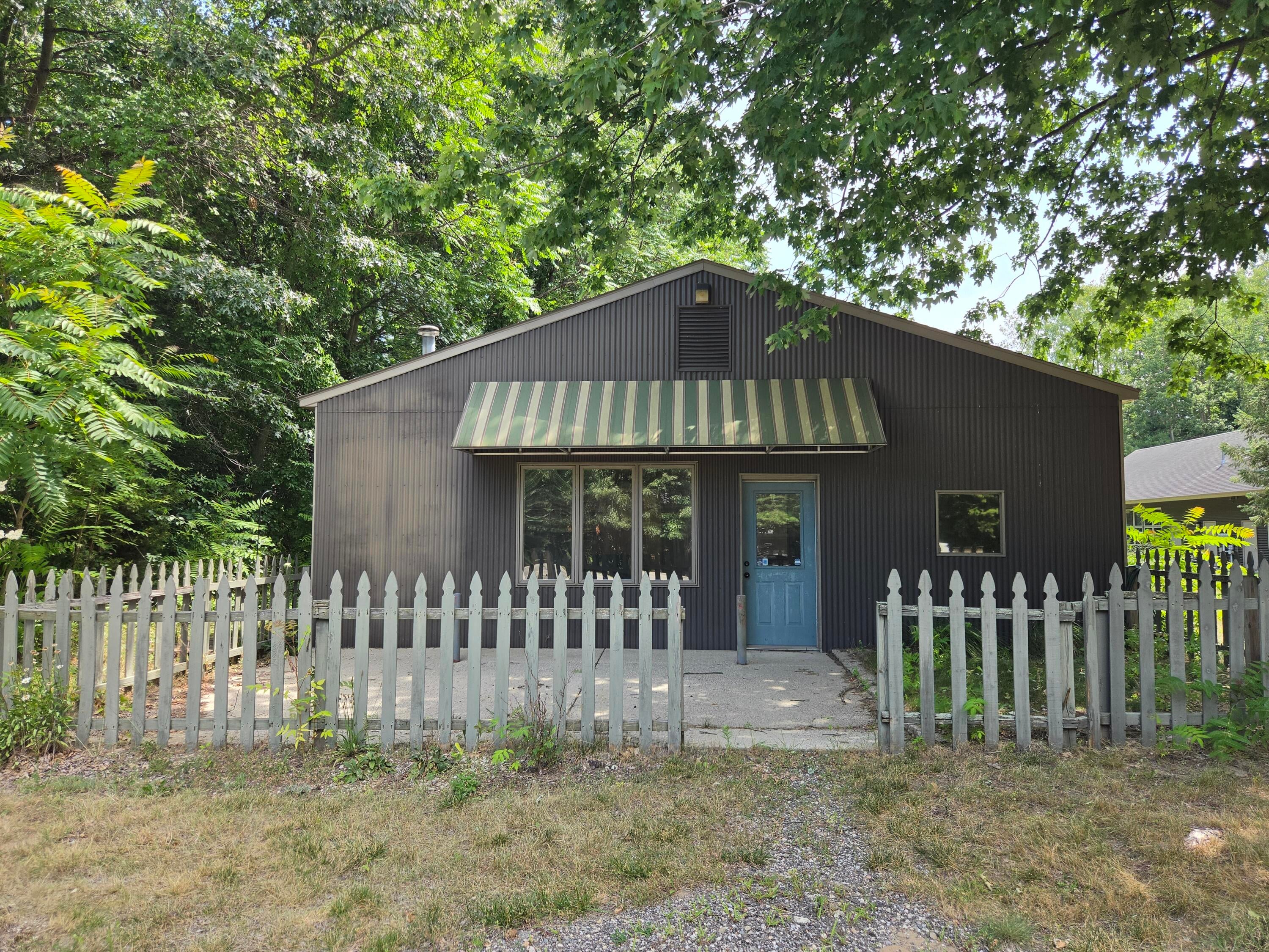 3383 Blue Star Highway