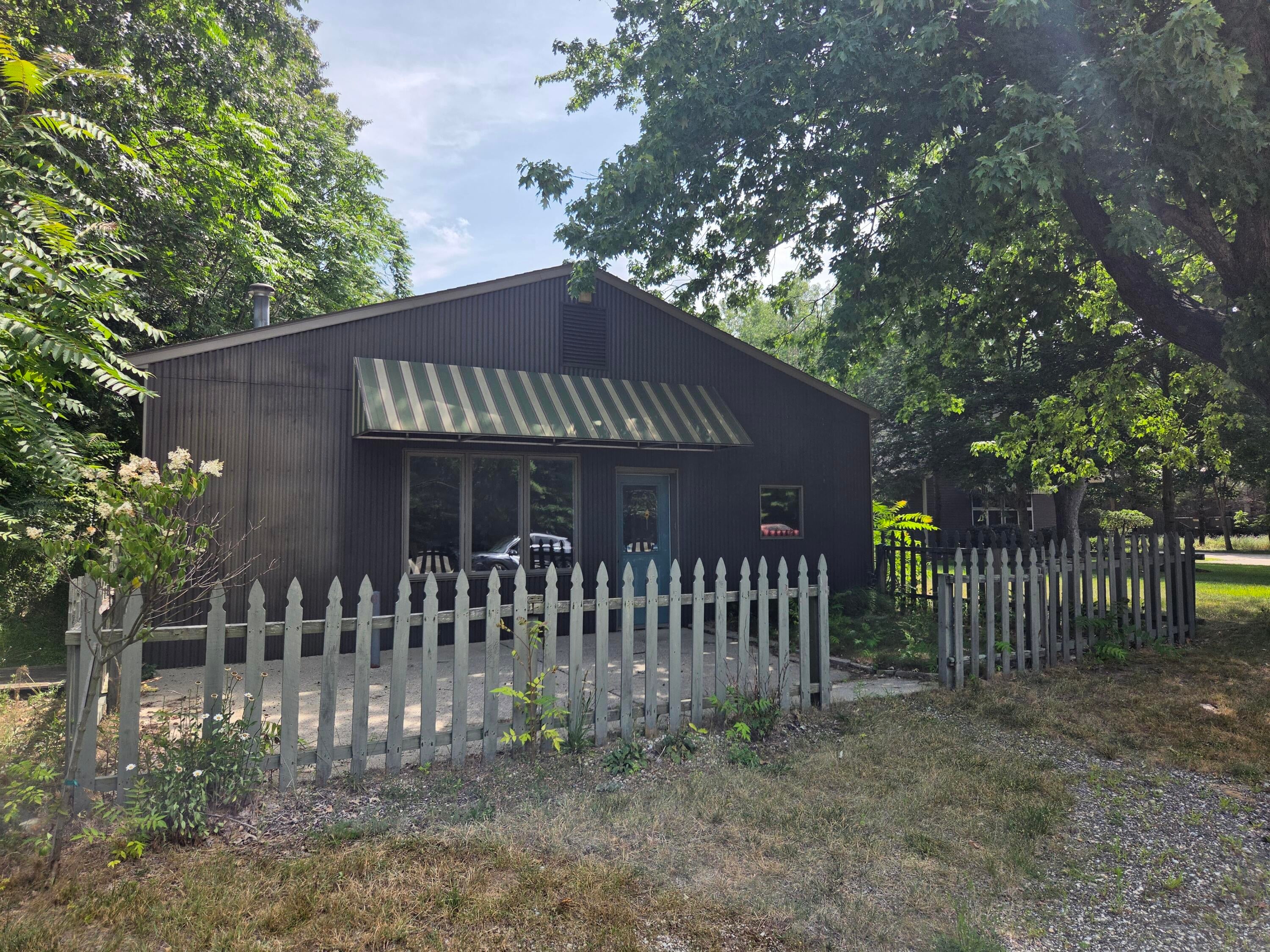3383 Blue Star Highway