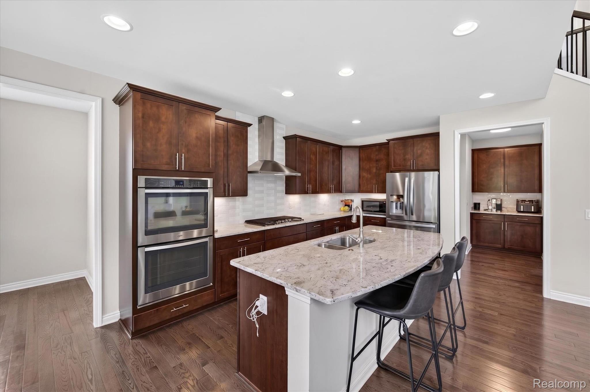 2942 Montgomery Circle