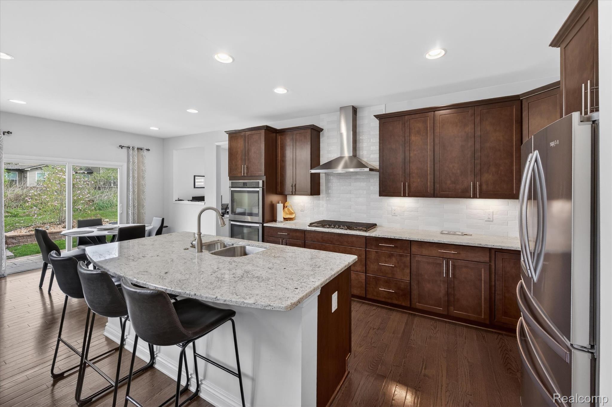 2942 Montgomery Circle