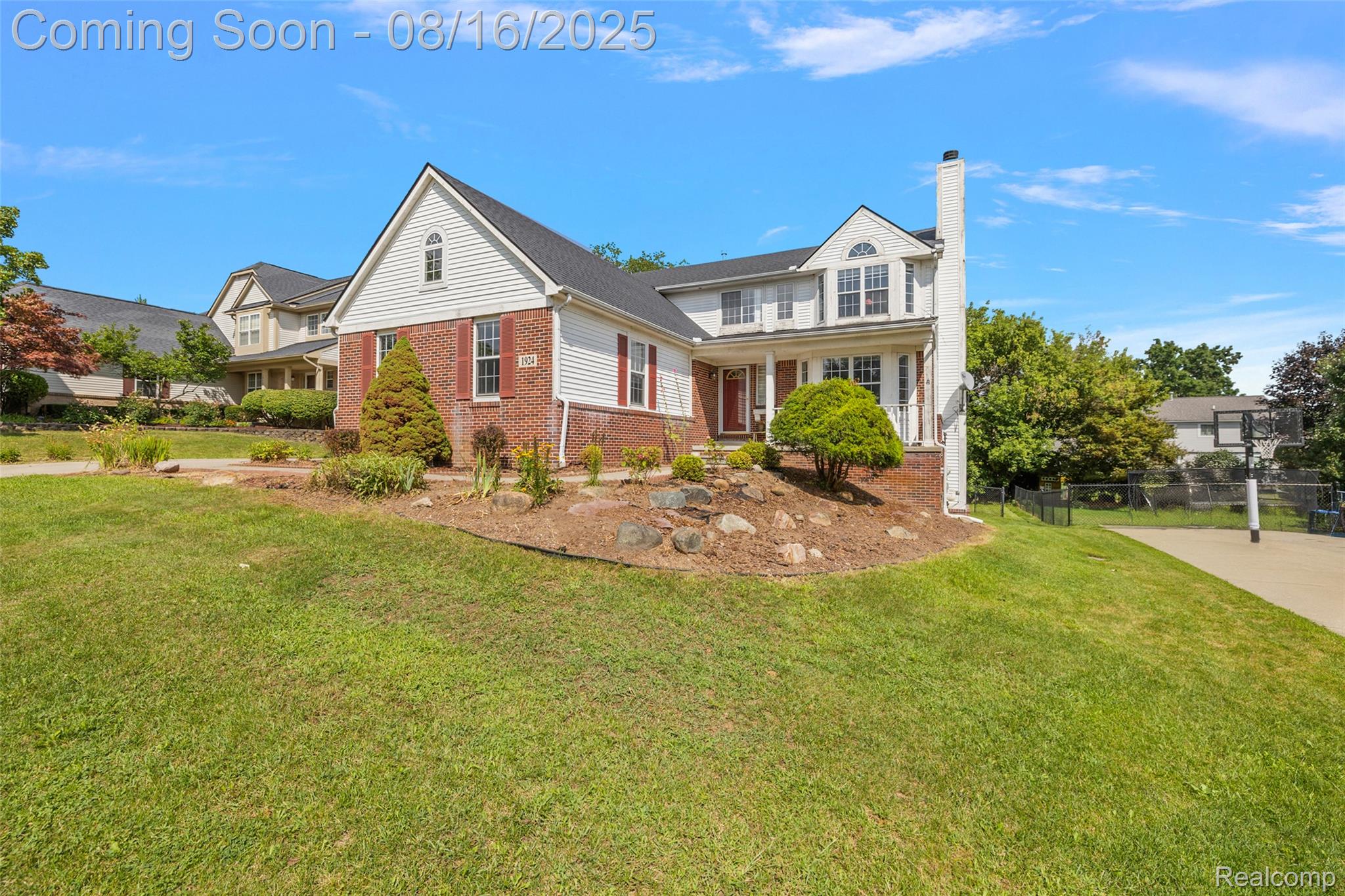 1924 Devonshire Drive