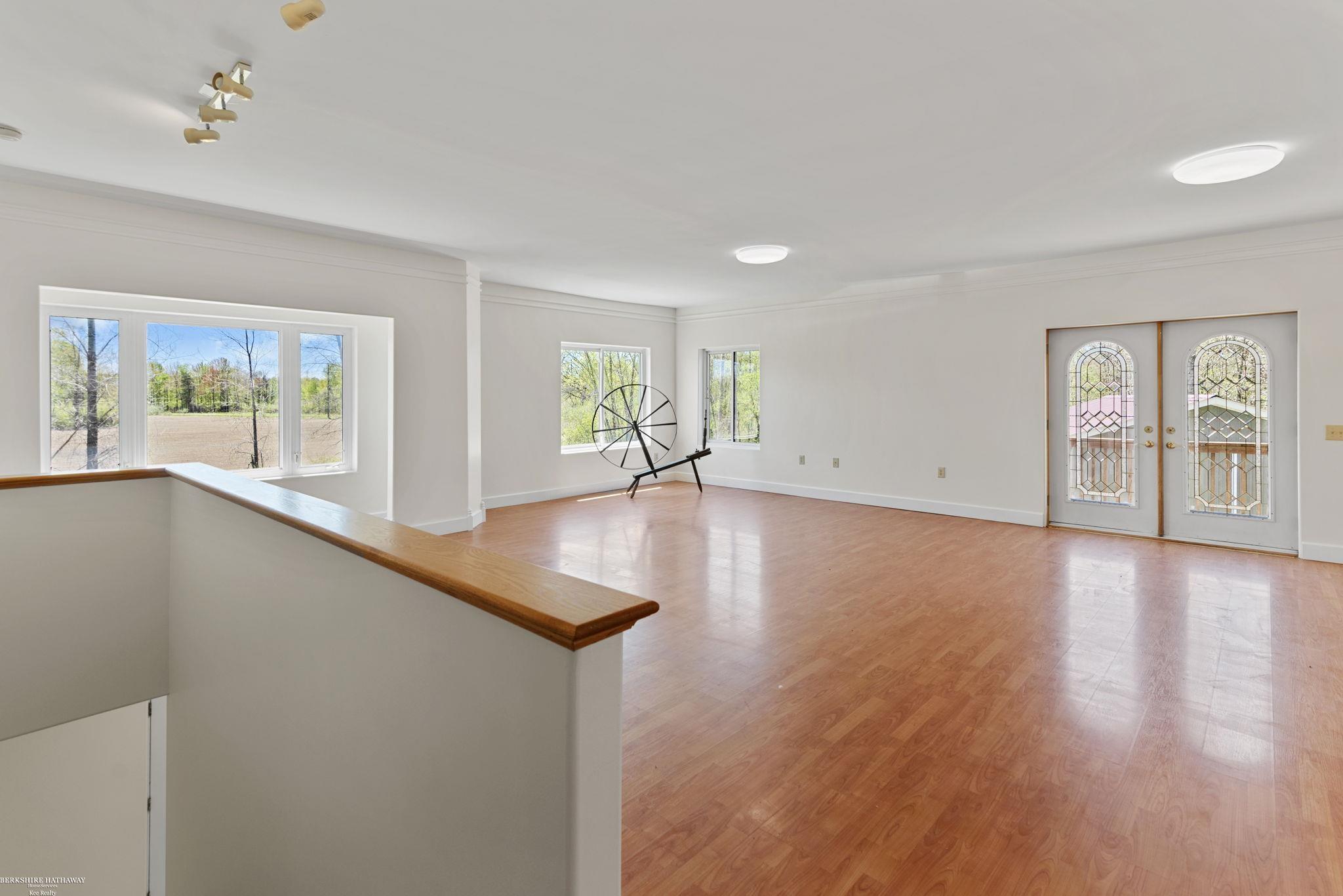5525 Bond Road