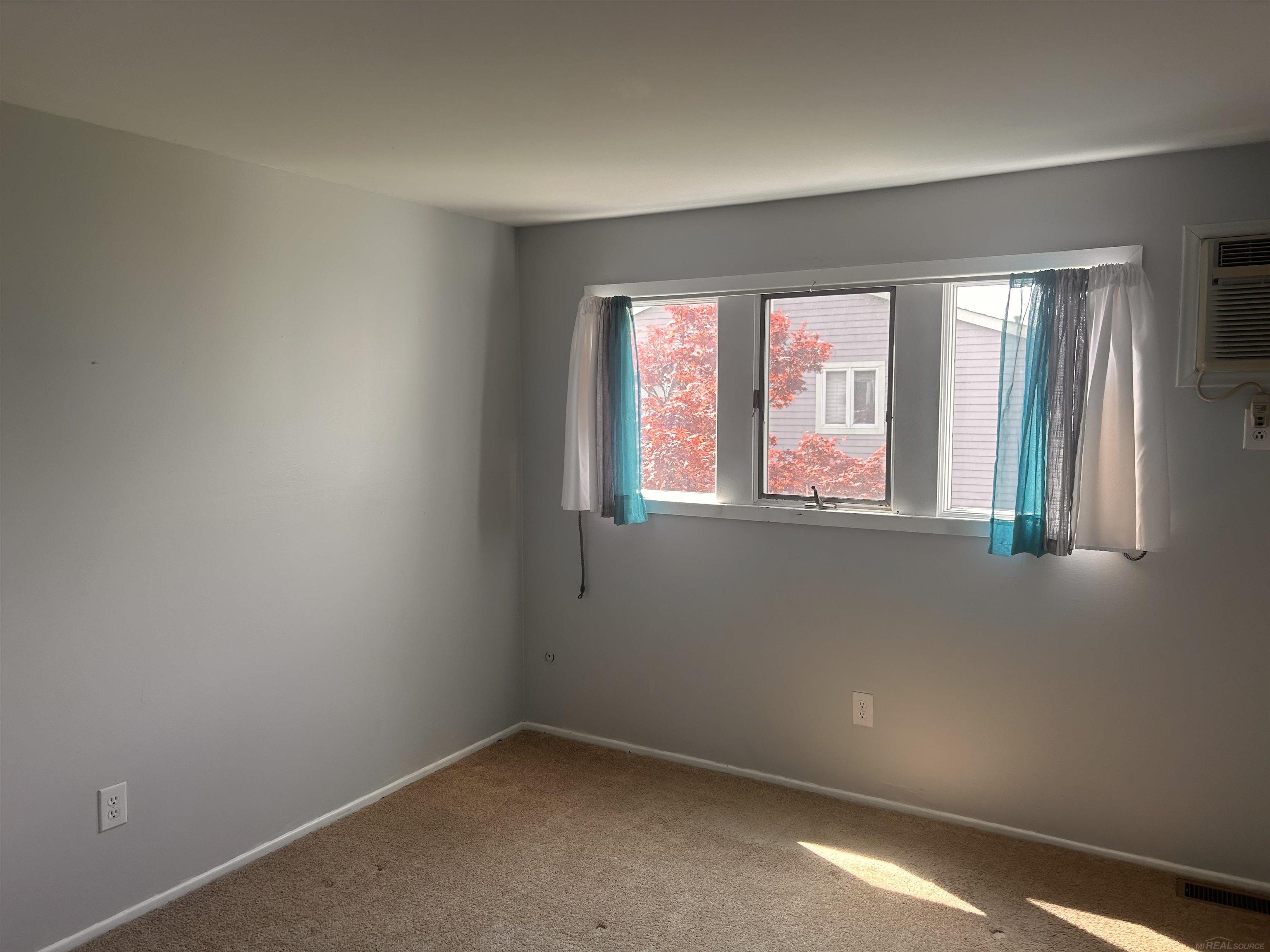 37263 Great Oaks Ct Court