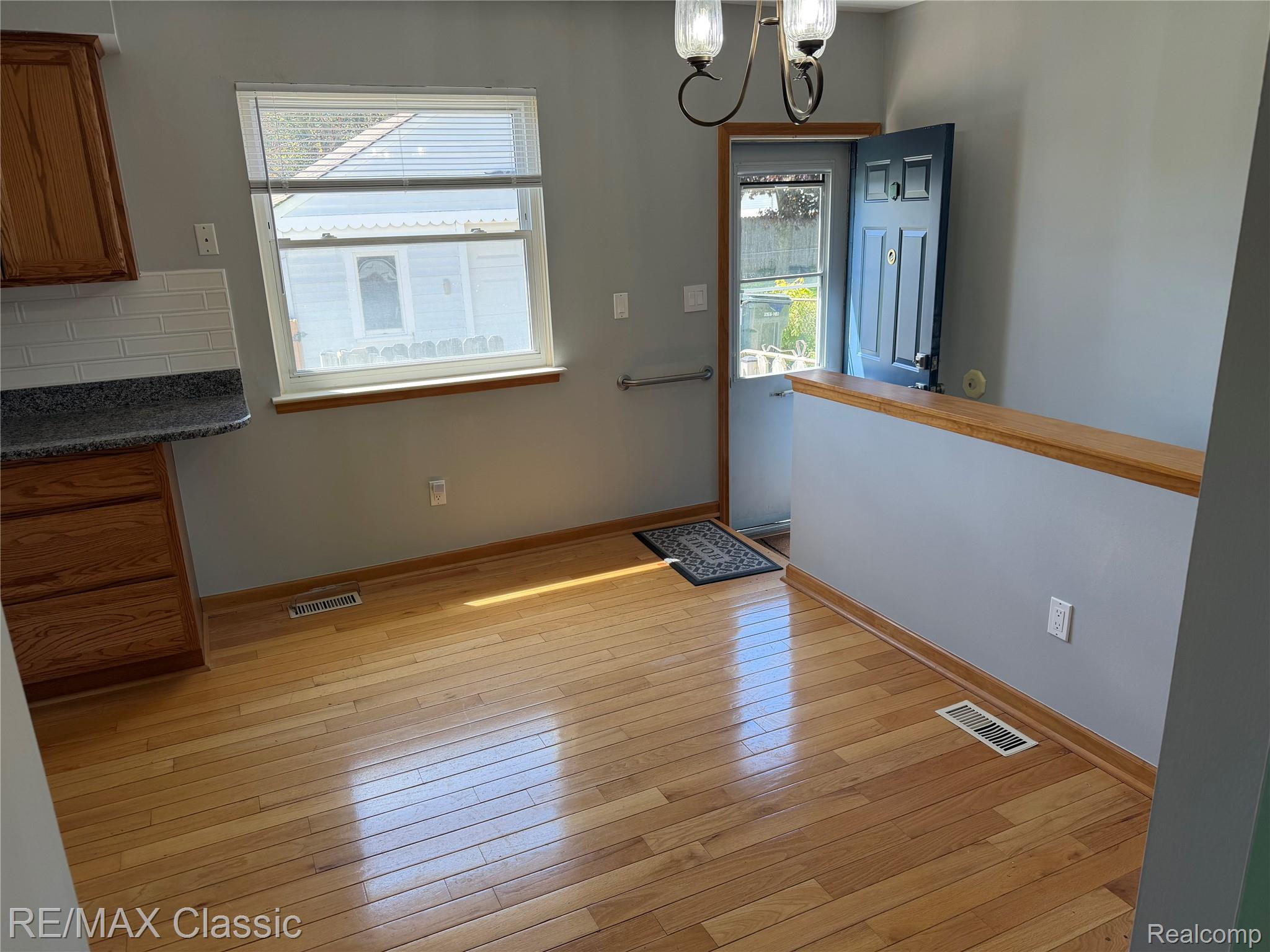 429 Cambridge Avenue