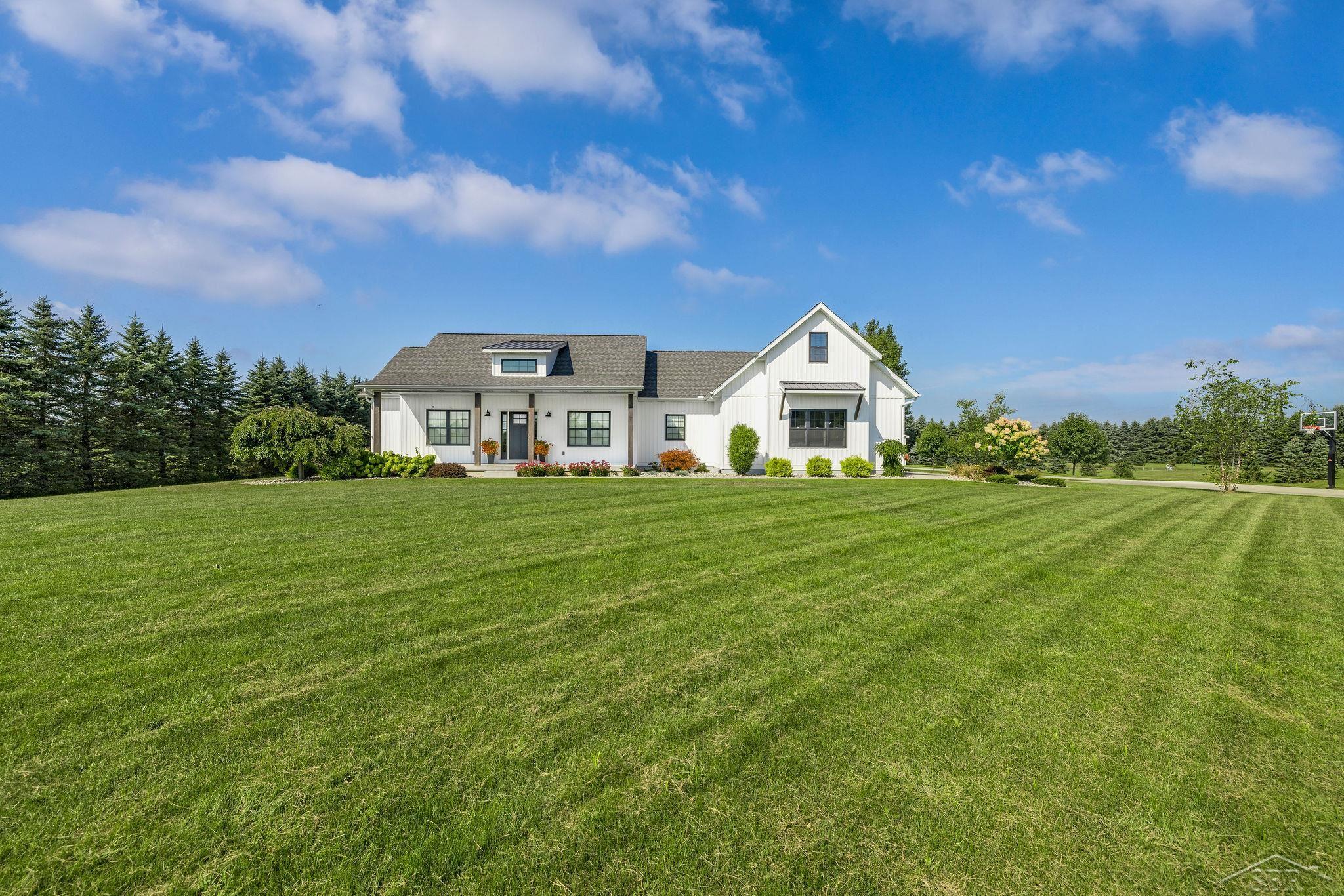 5353 N Graham Road