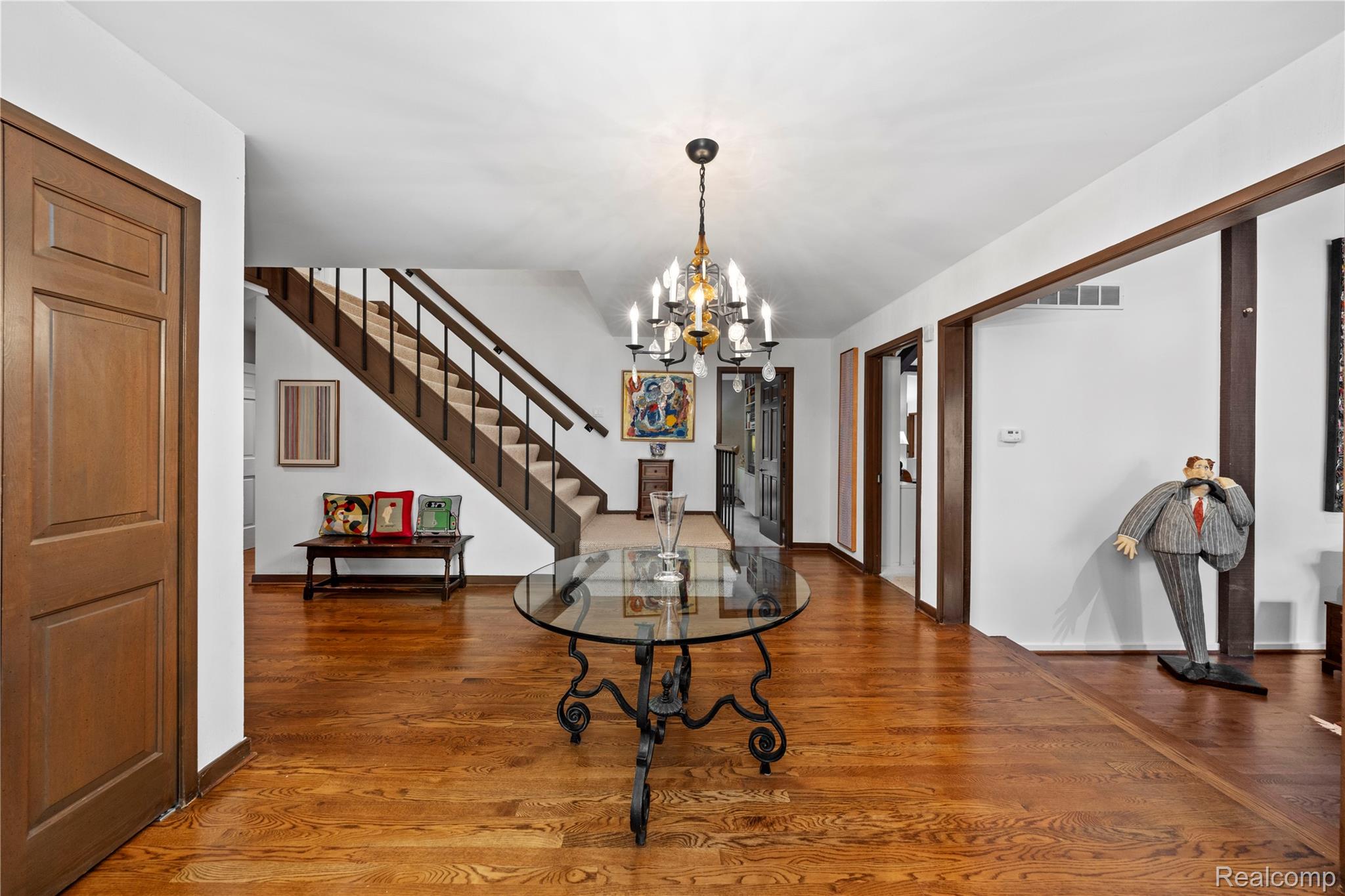 1287 Charrington Road