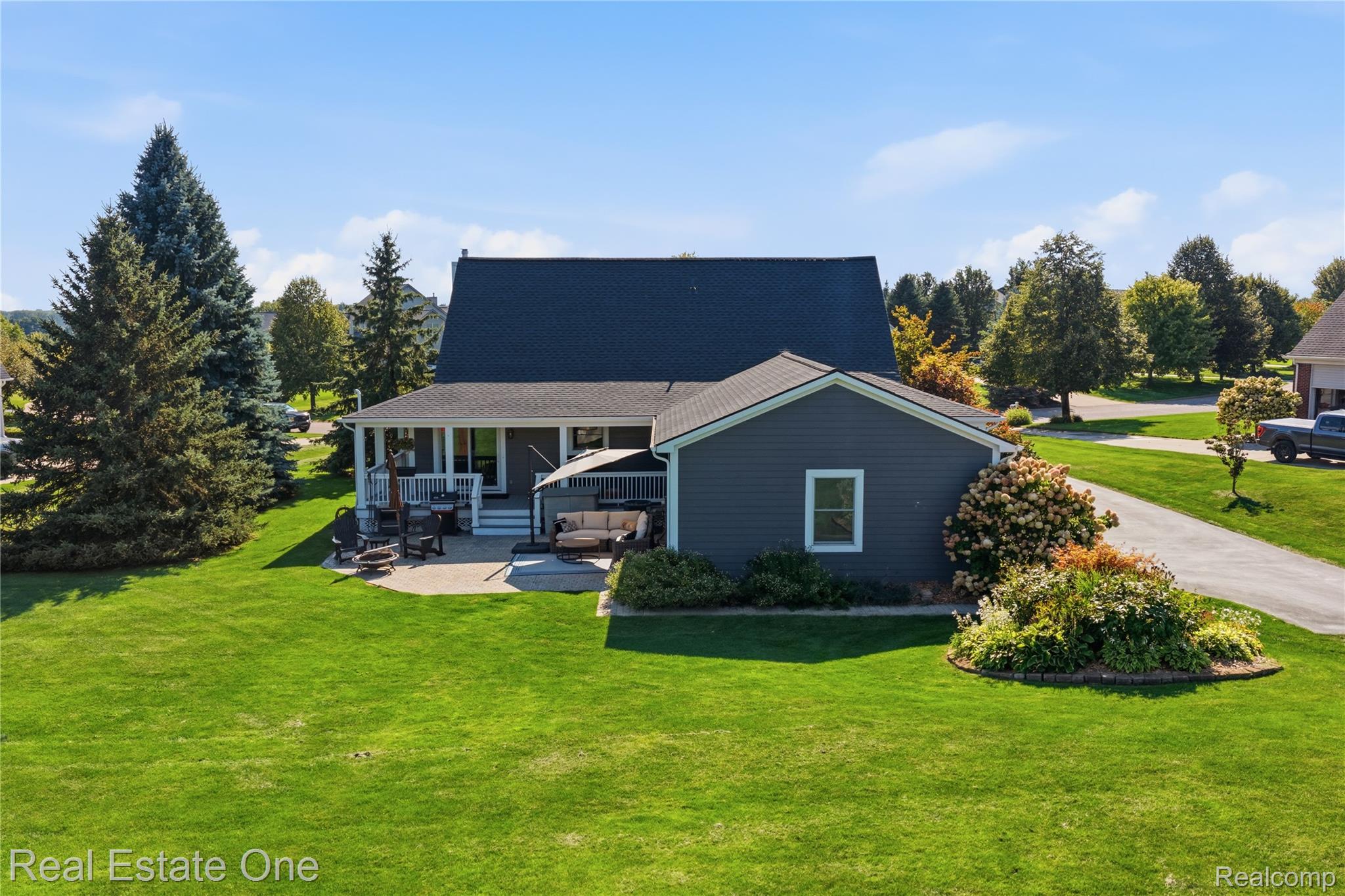 8707 Bridlewood Trail