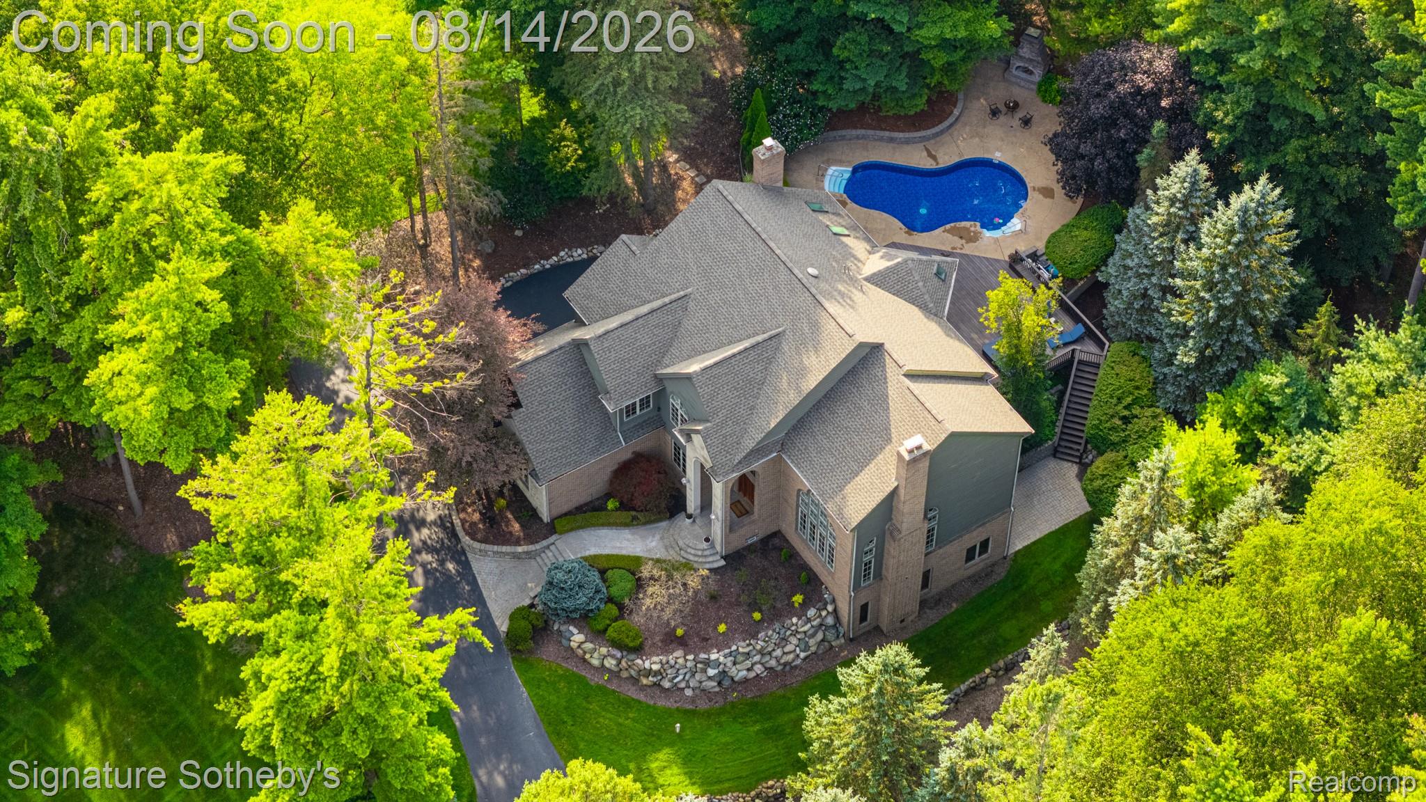 2746 Pineview Trail