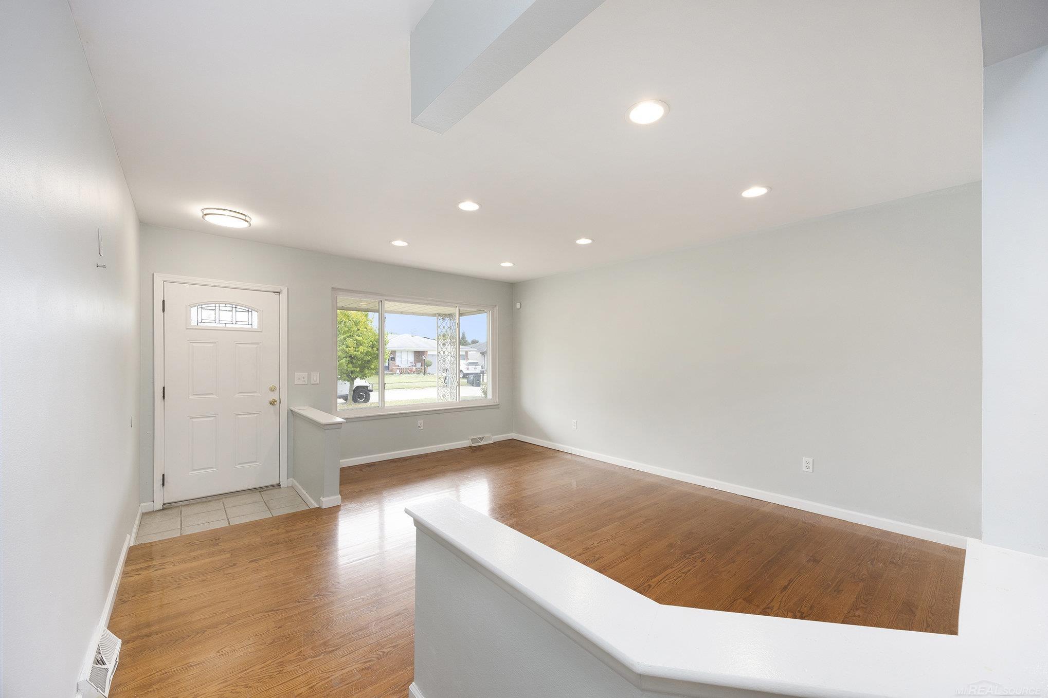 2987 Chesterfield Drive