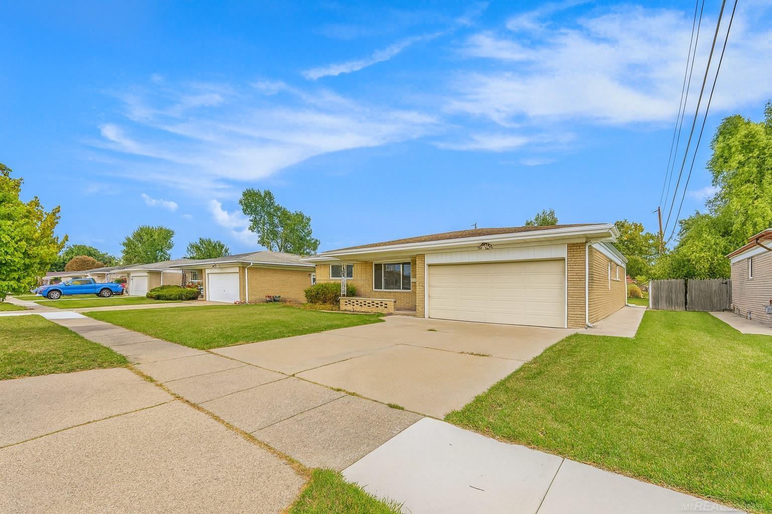 2987 Chesterfield Drive