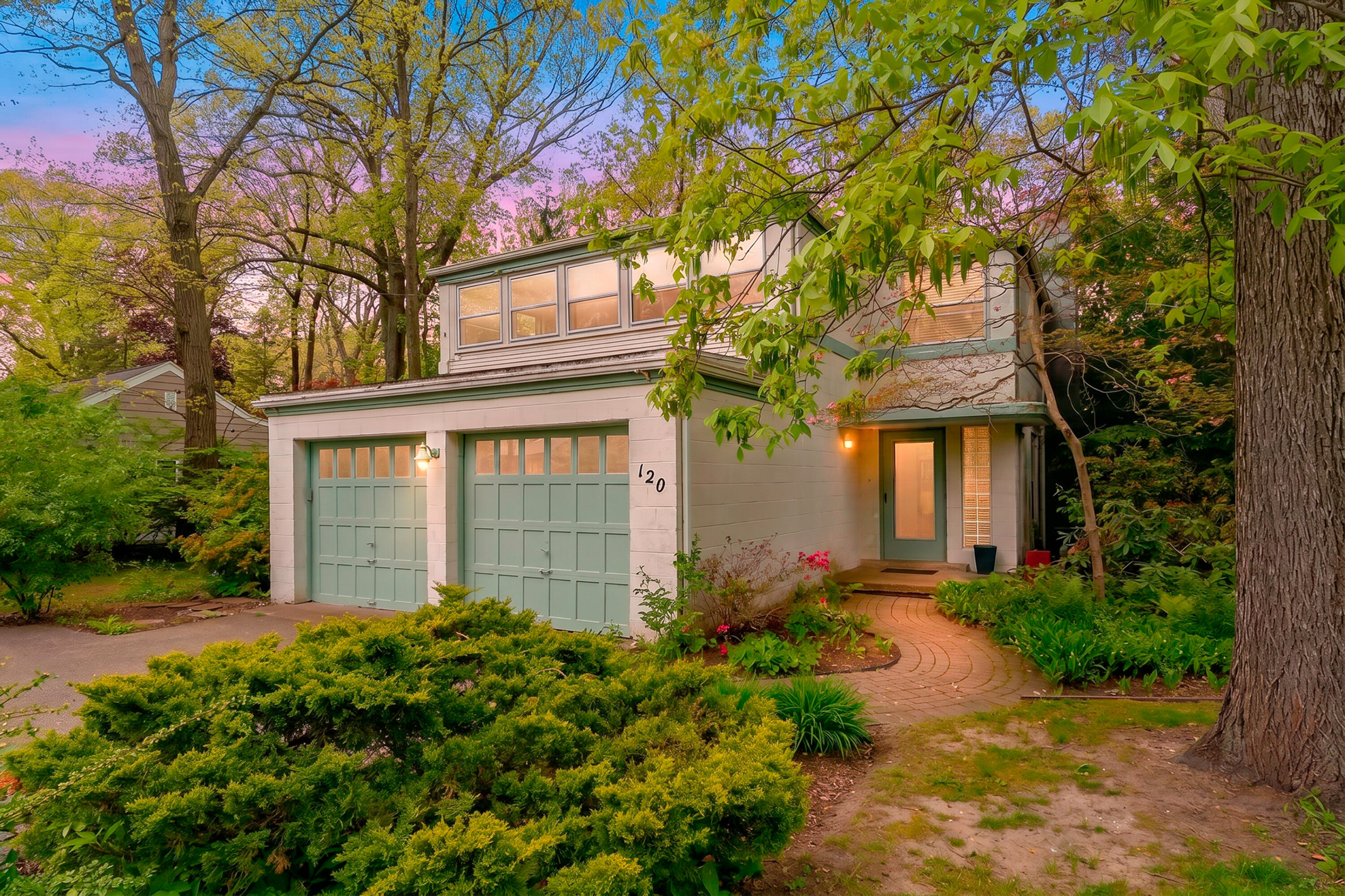 120 Shadywood Lane