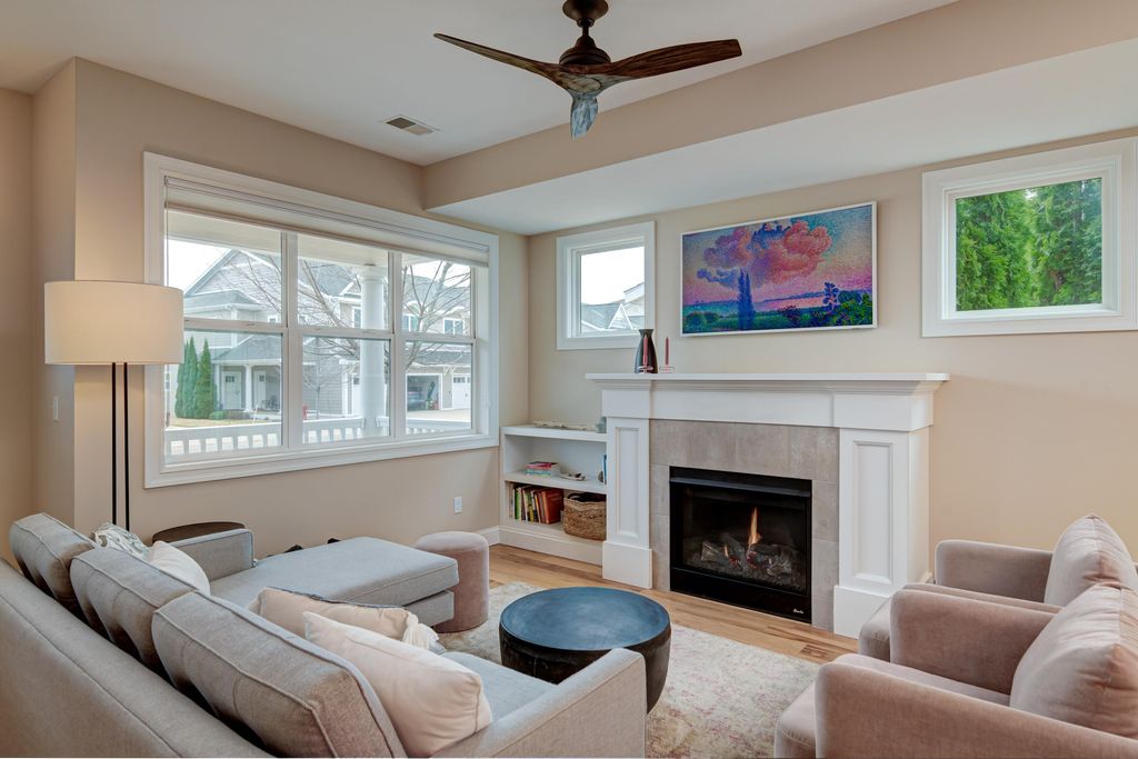 listing image 0