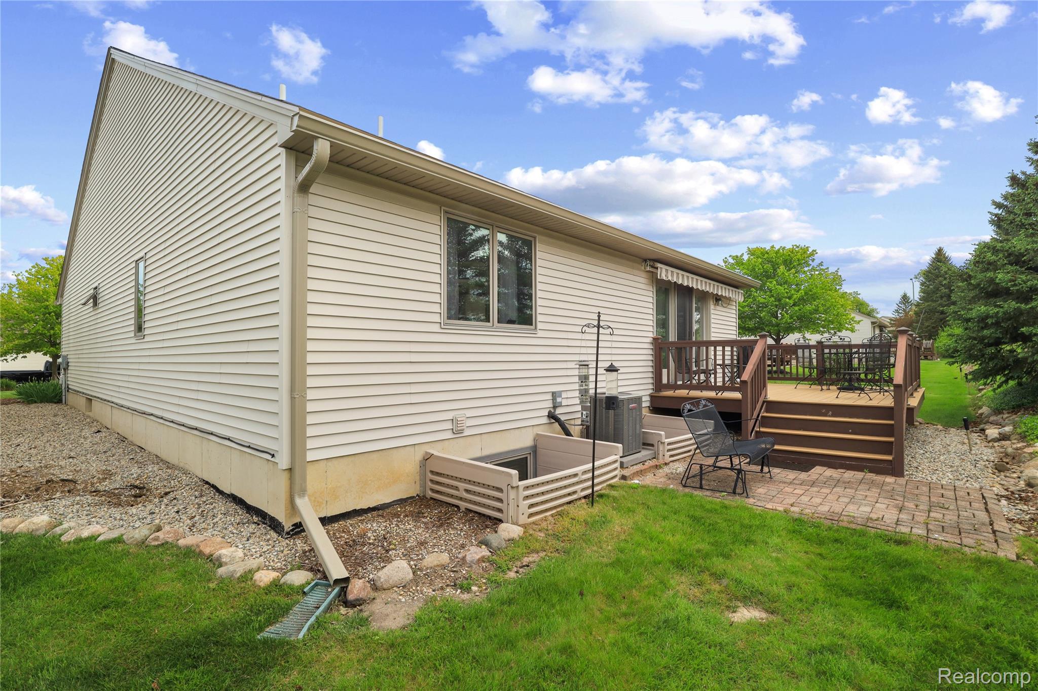 352 Cottonwood Lane 82
