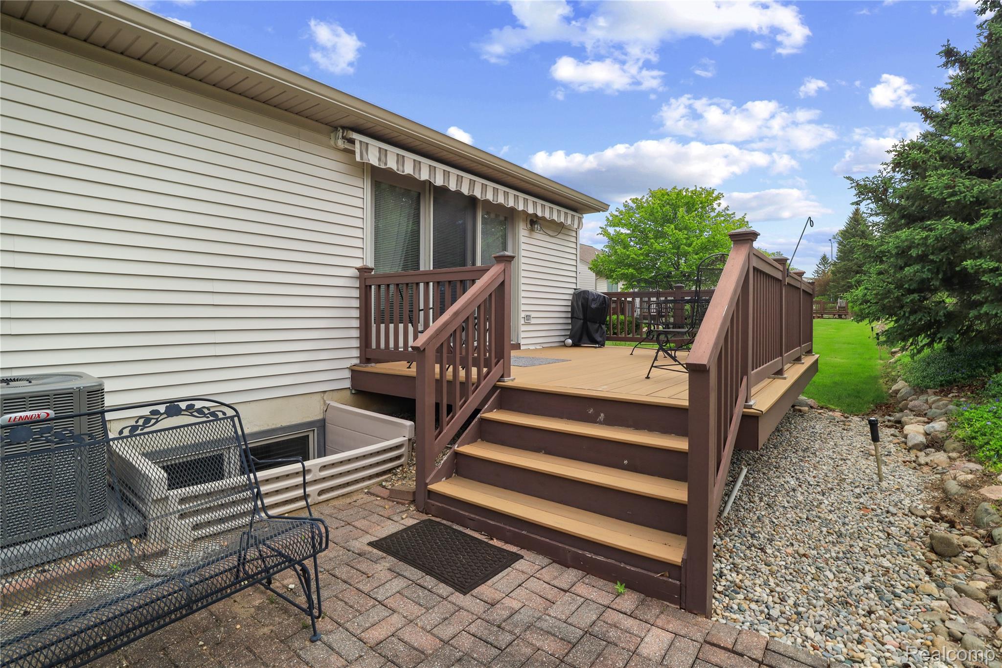 352 Cottonwood Lane 82