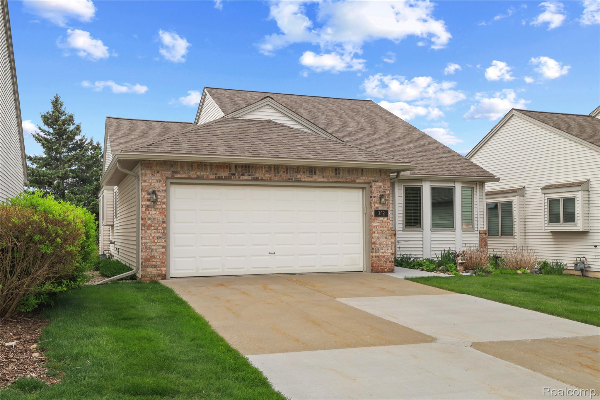 352 Cottonwood Lane 82