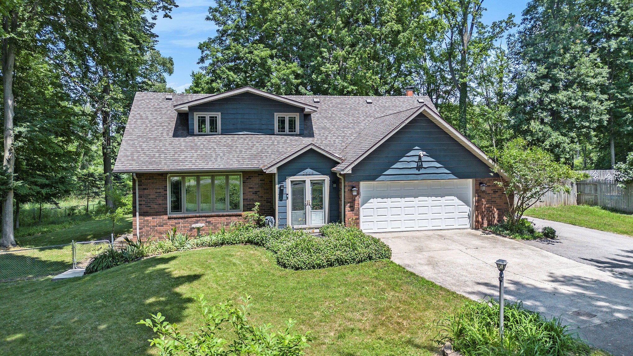 2569 Ridgewood Trail