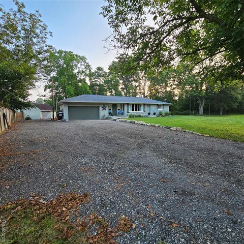 4430 Emmons Rd Howell Township MI 48843