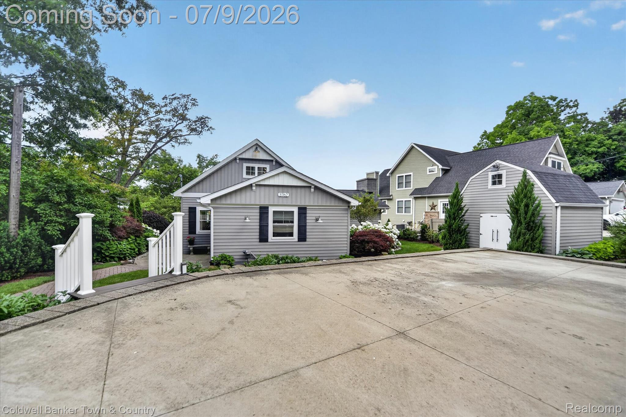 3762 Noble