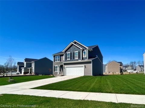 54407 Heron Circle Chesterfield Township MI 48047