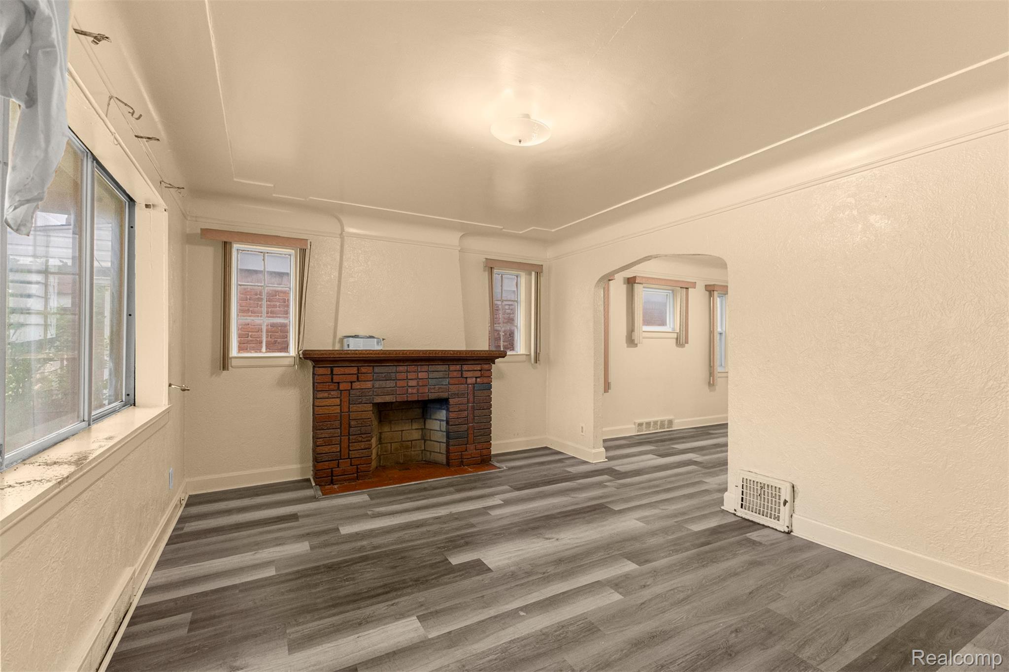 7444 Kendal Street