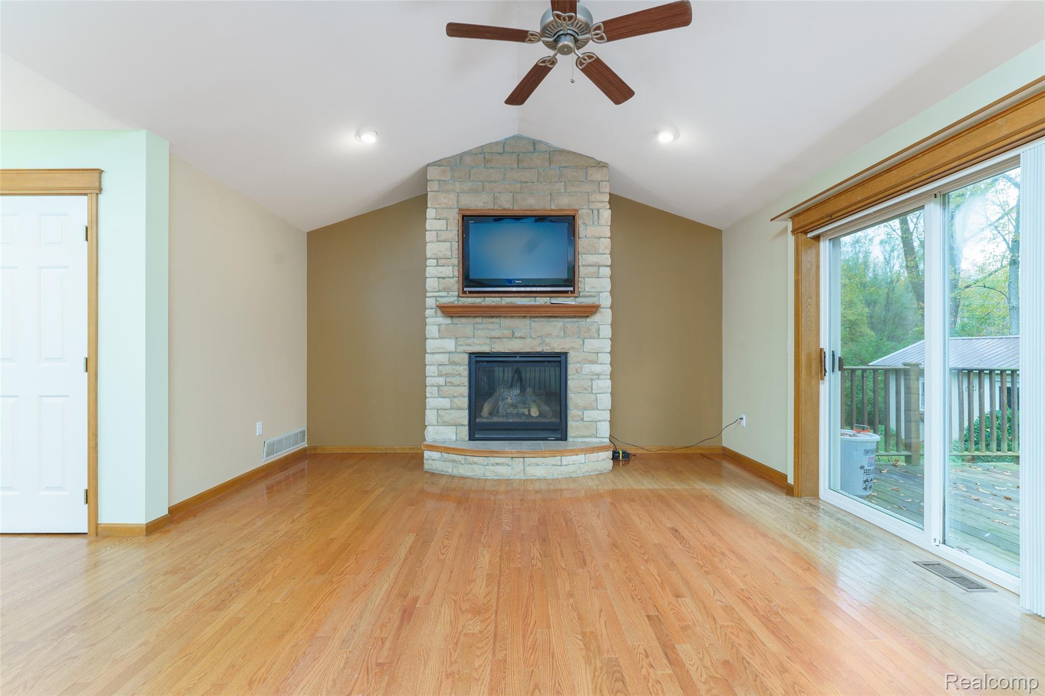 3410 Hogback Road