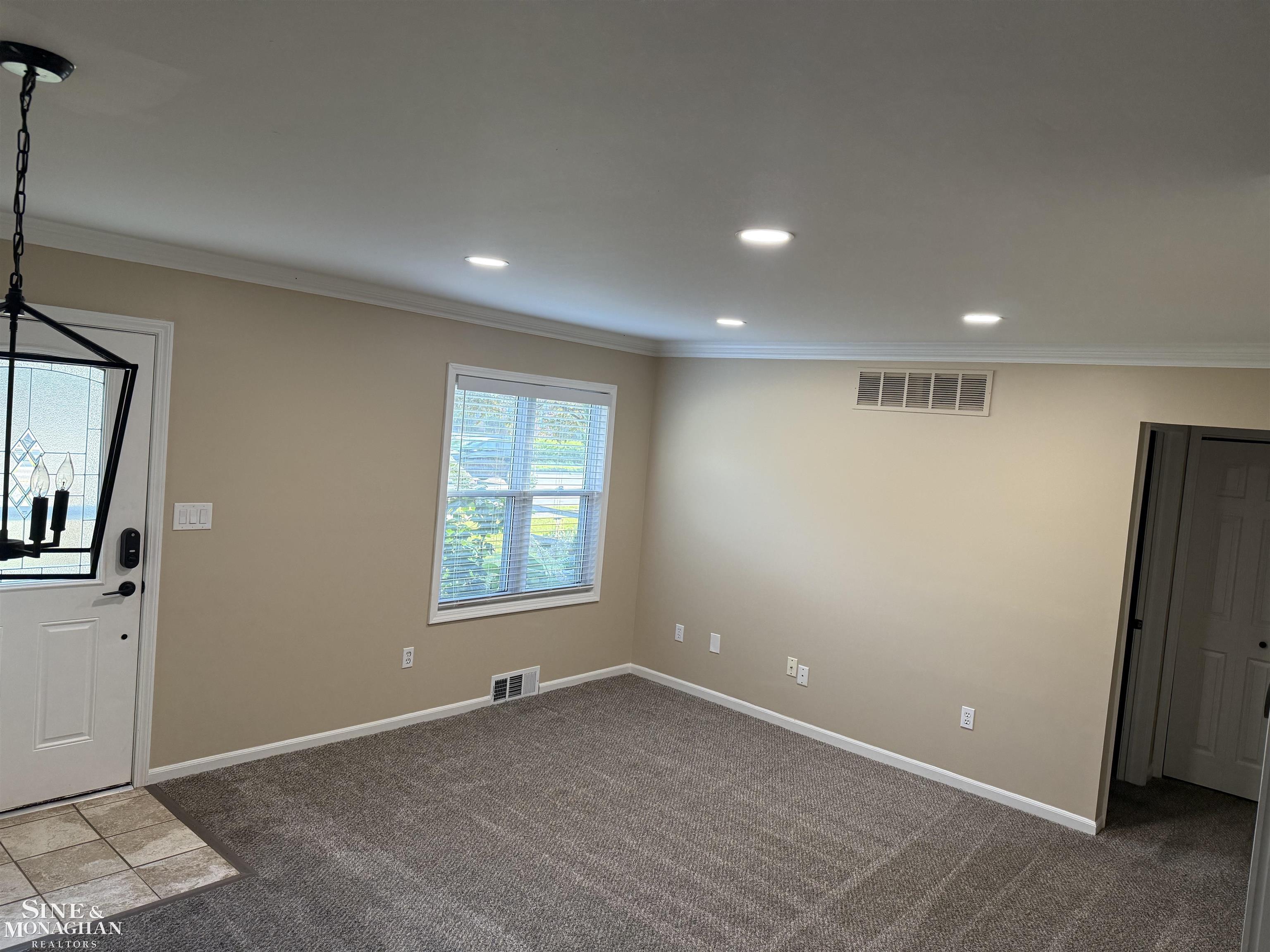 322 E 13 Mile Road