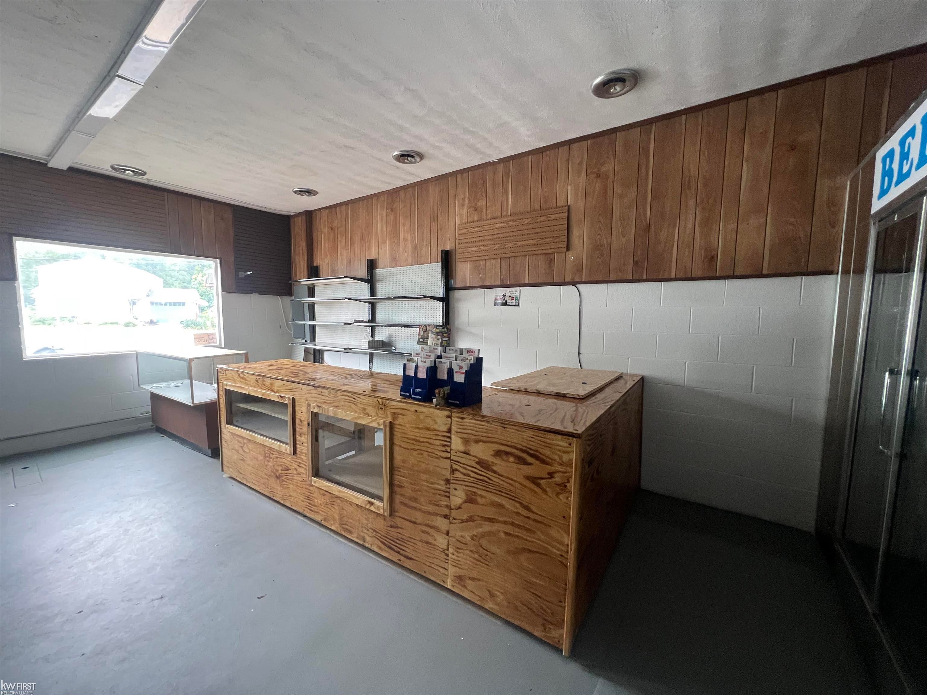 5225 Flushing Road