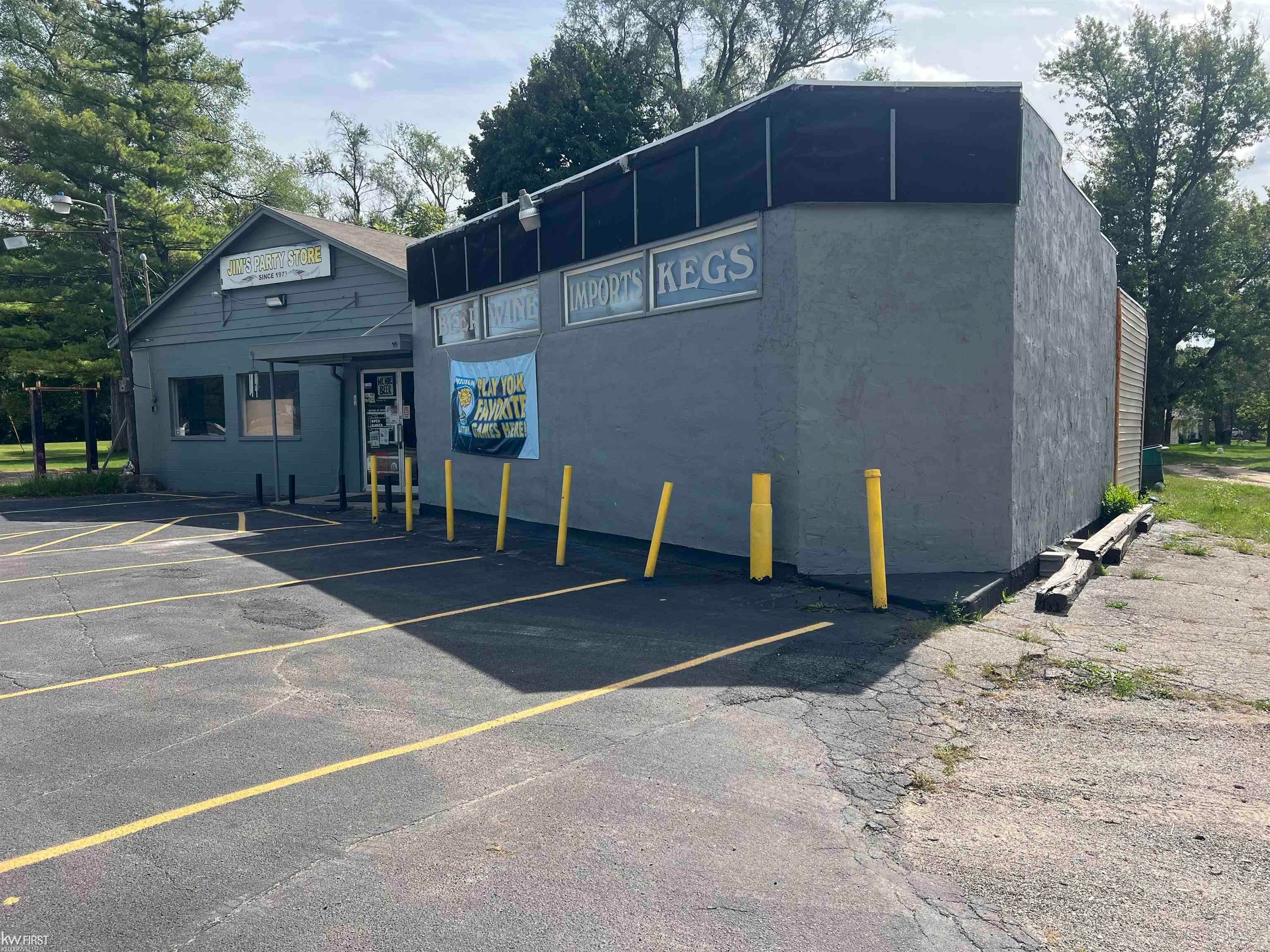 5225 Flushing Road