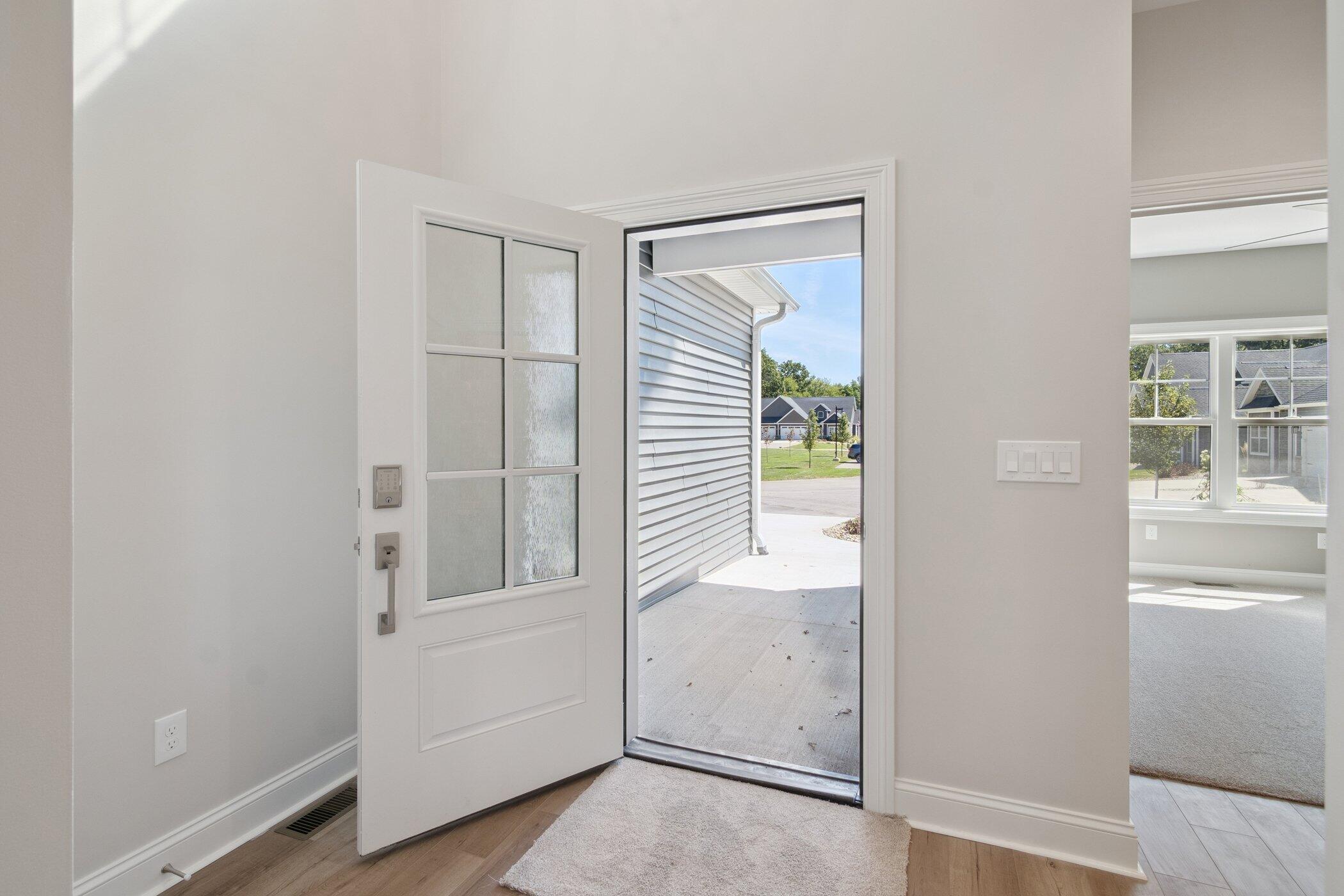 1136 Lochaven Circle