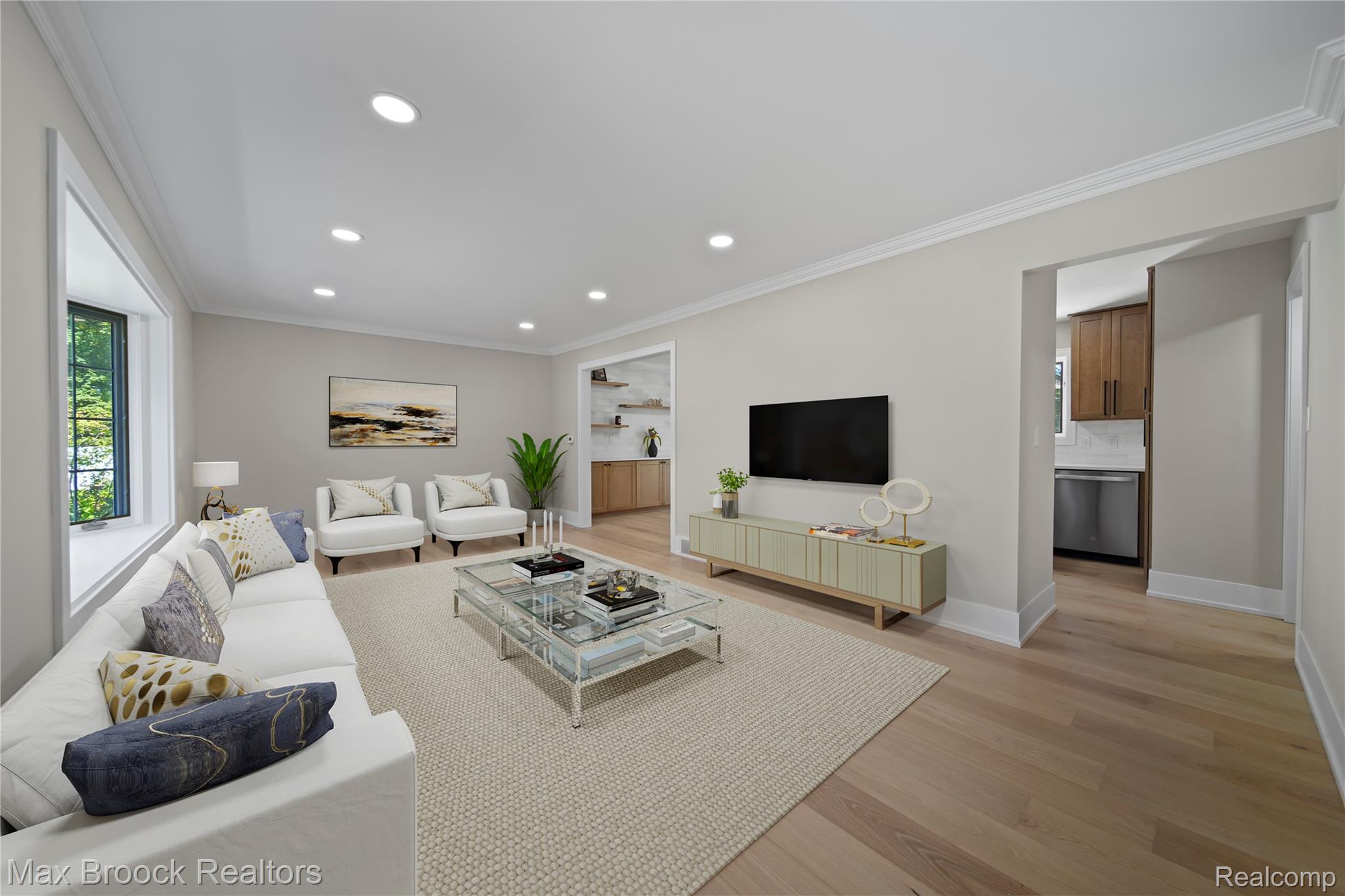 2422 Oliver Road