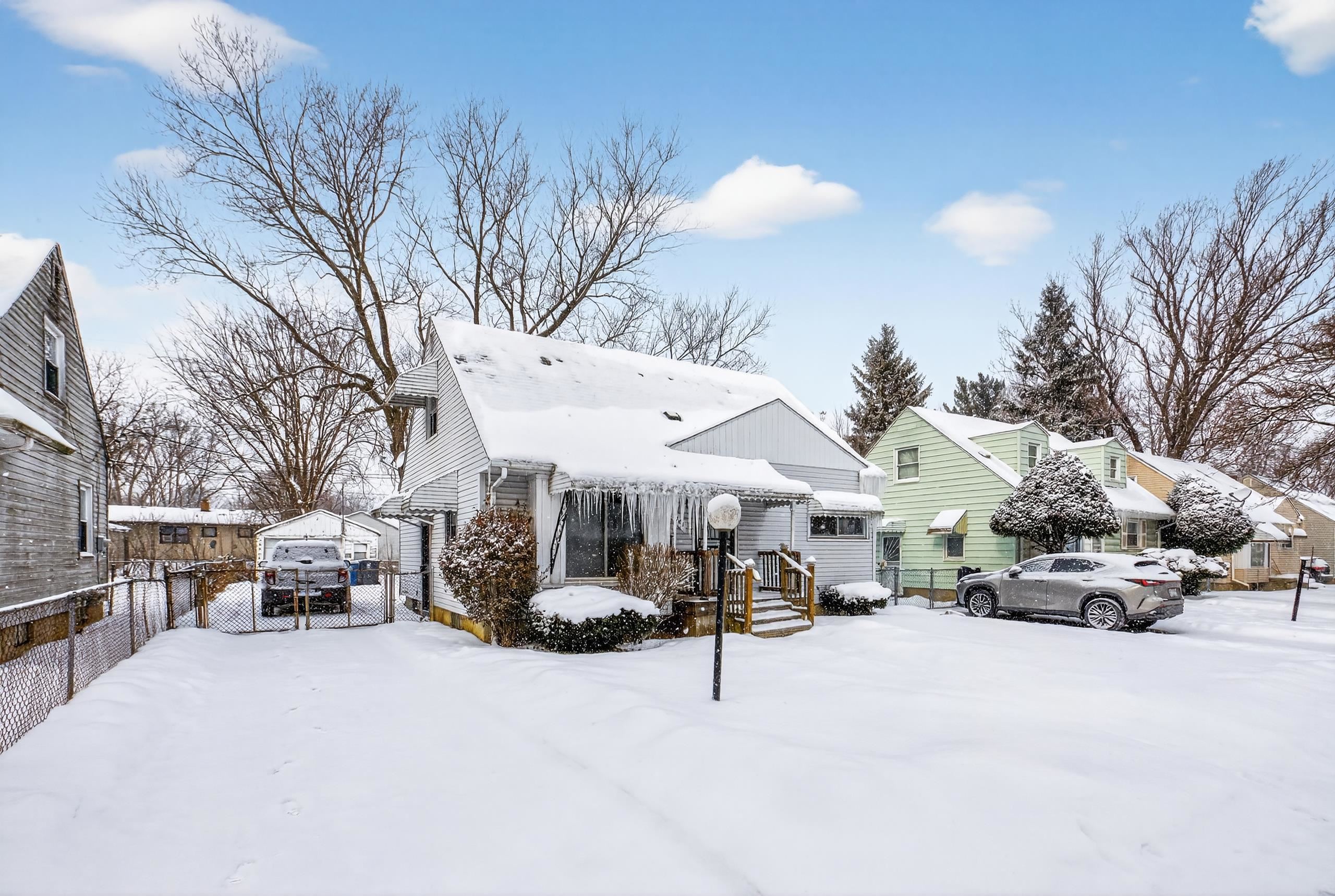 5705 Winthrop Boulevard