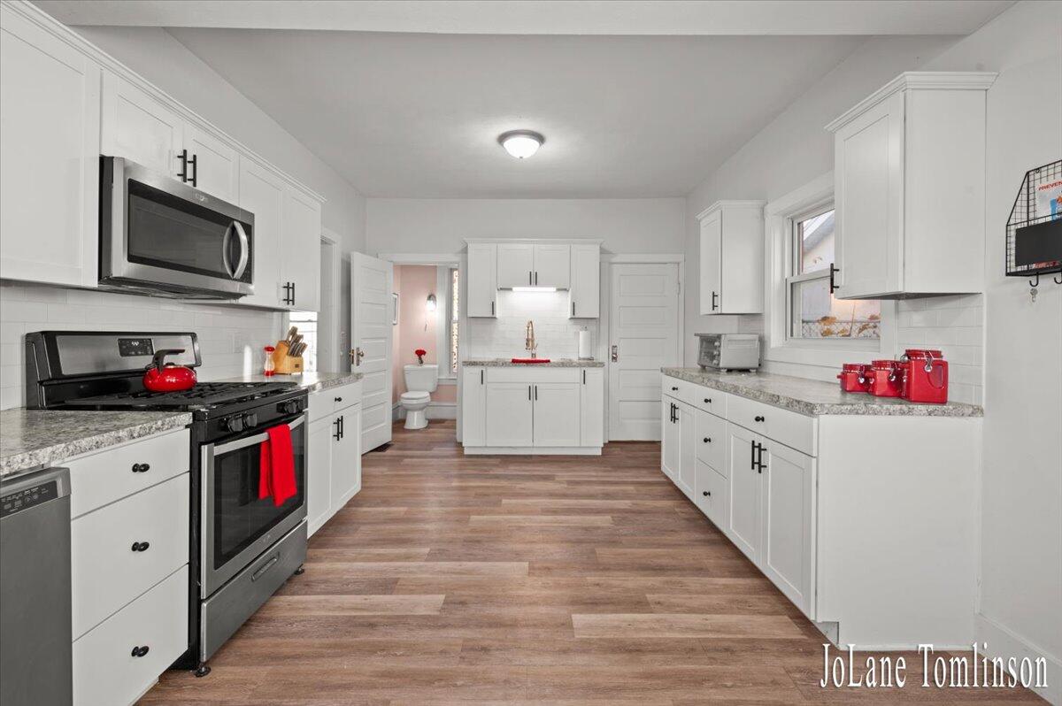 3274 Briggs Blvd Boulevard NE