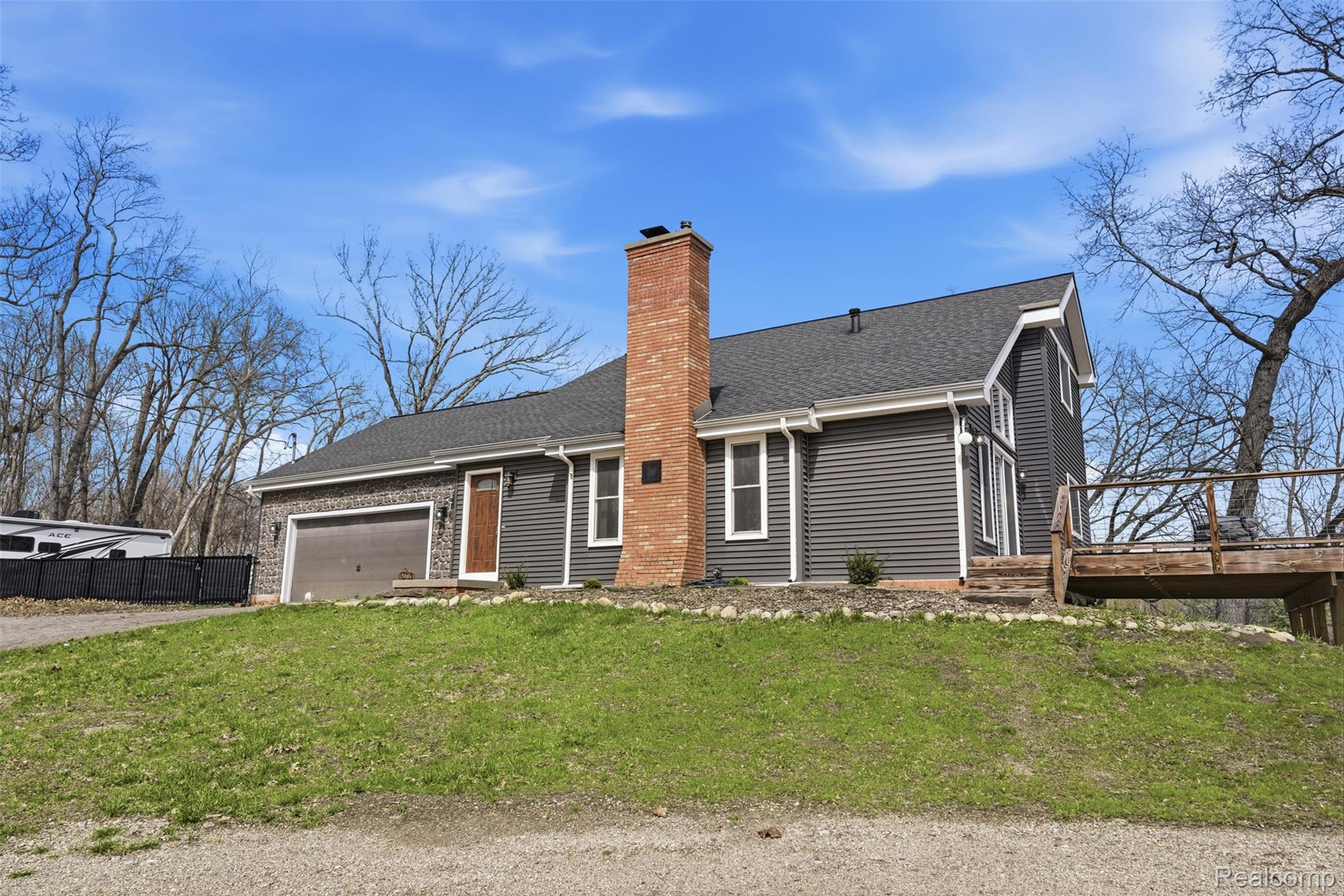 2929 Acorn Lane