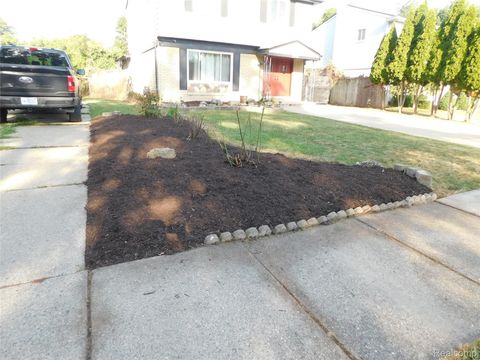 Tiny photo for 29915 Everett Street, Southfield City, MI 48076 (MLS # 20261021759)