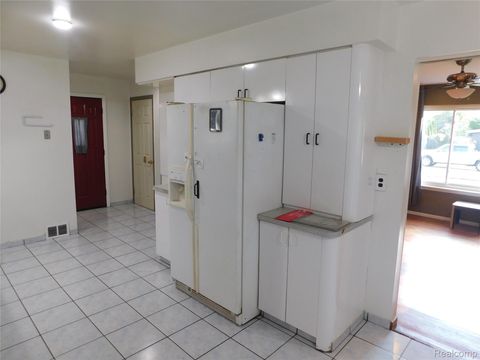 Tiny photo for 29915 Everett Street, Southfield City, MI 48076 (MLS # 20261021759)