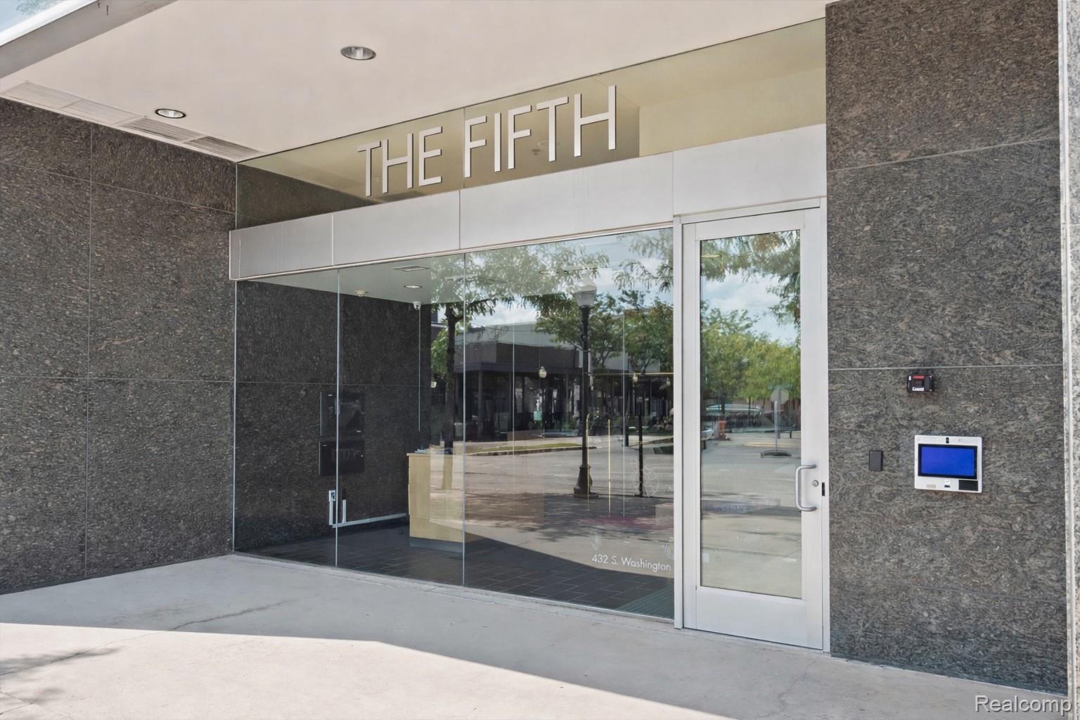 432 S Washington Avenue 1804