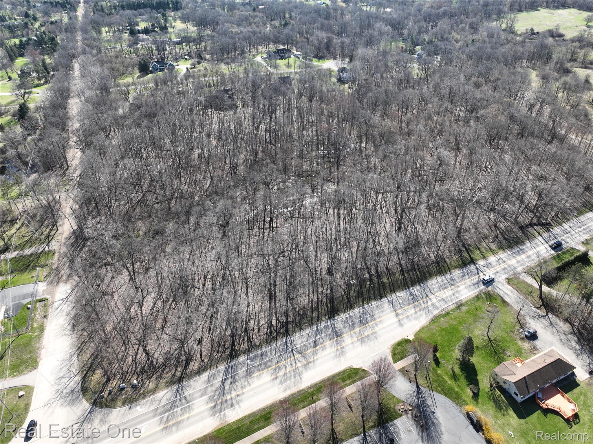 00 Ortonville Rd