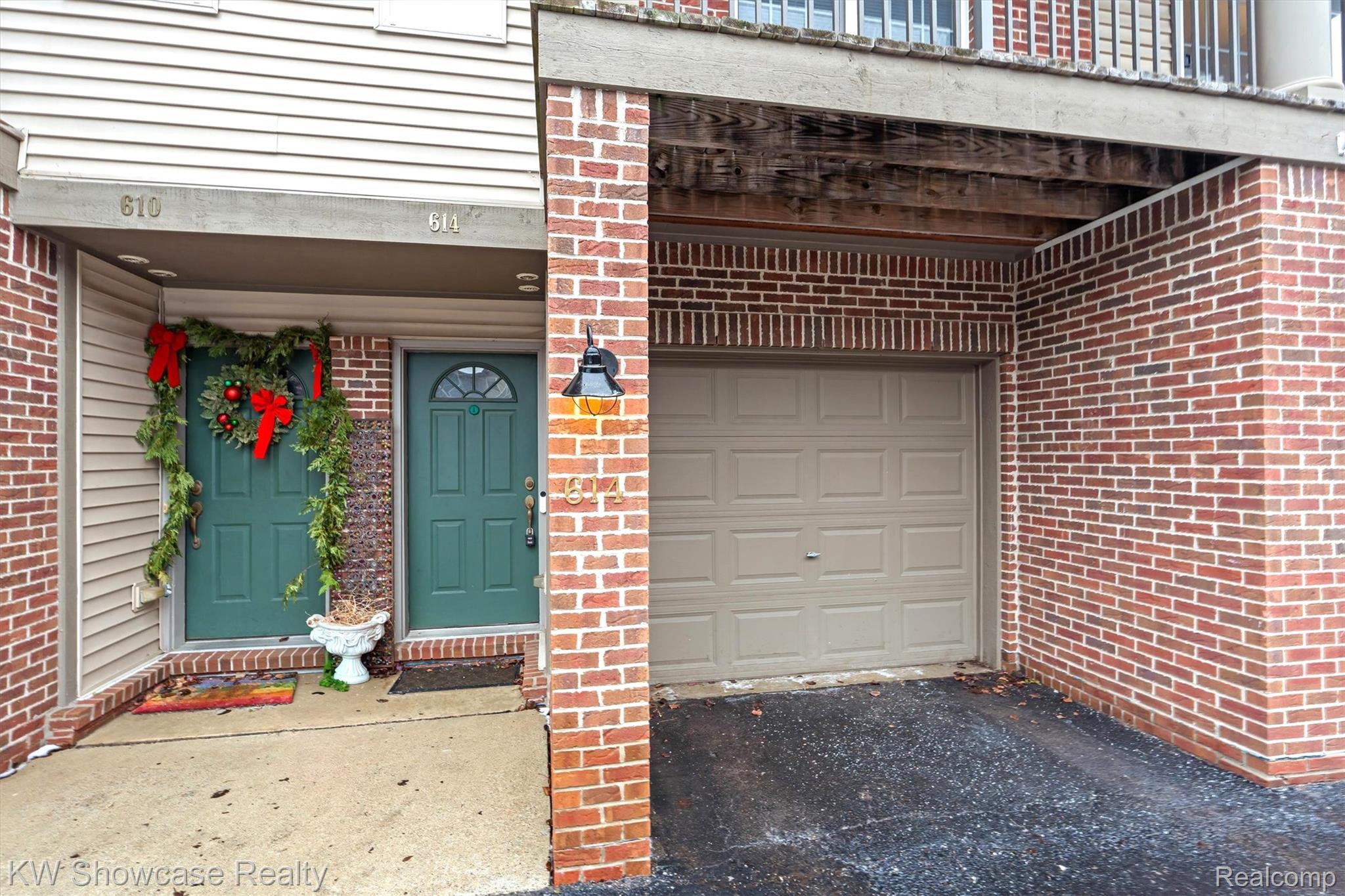 614 Napa Valley Drive 11