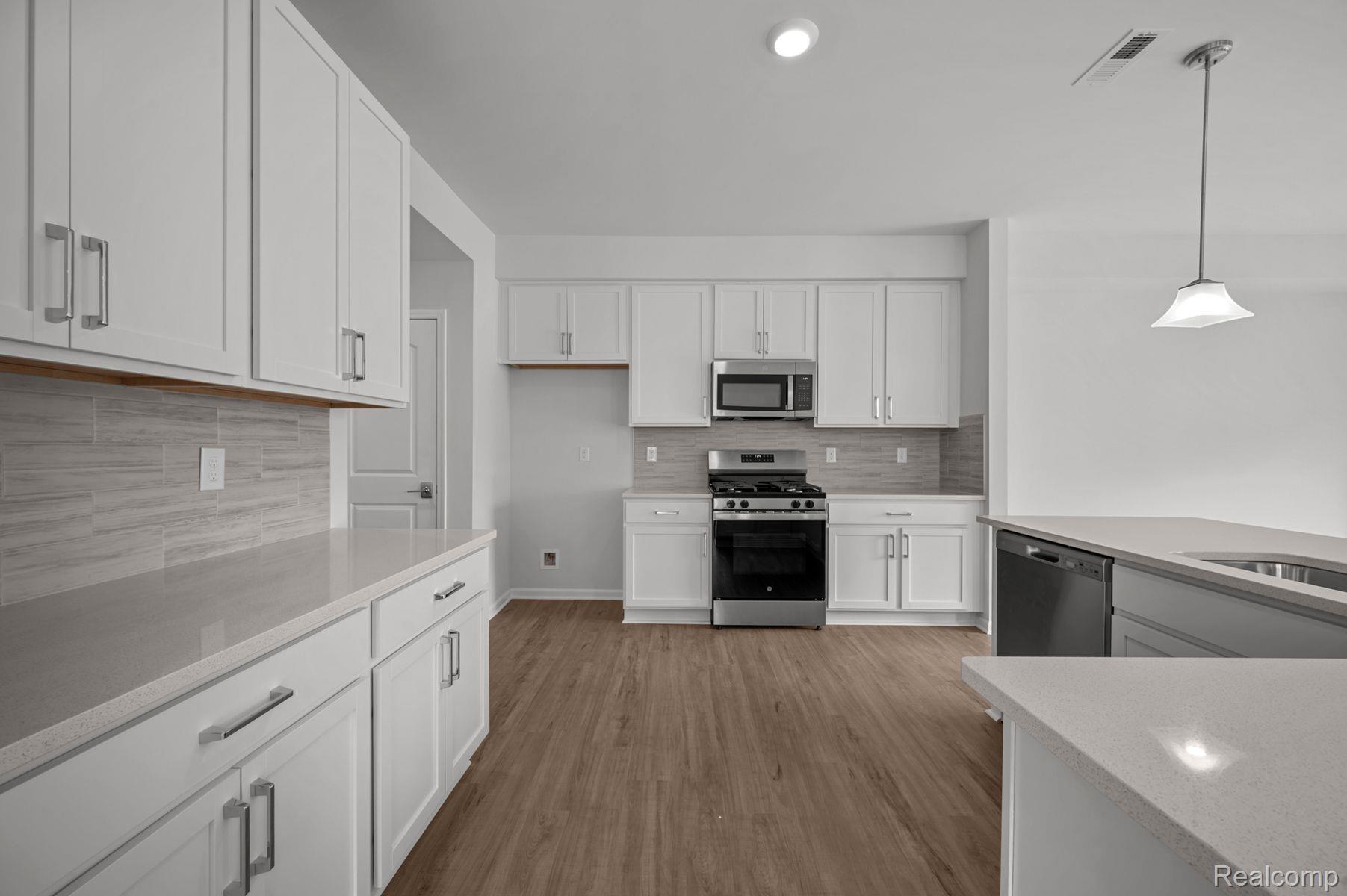 2306 MILL Lane