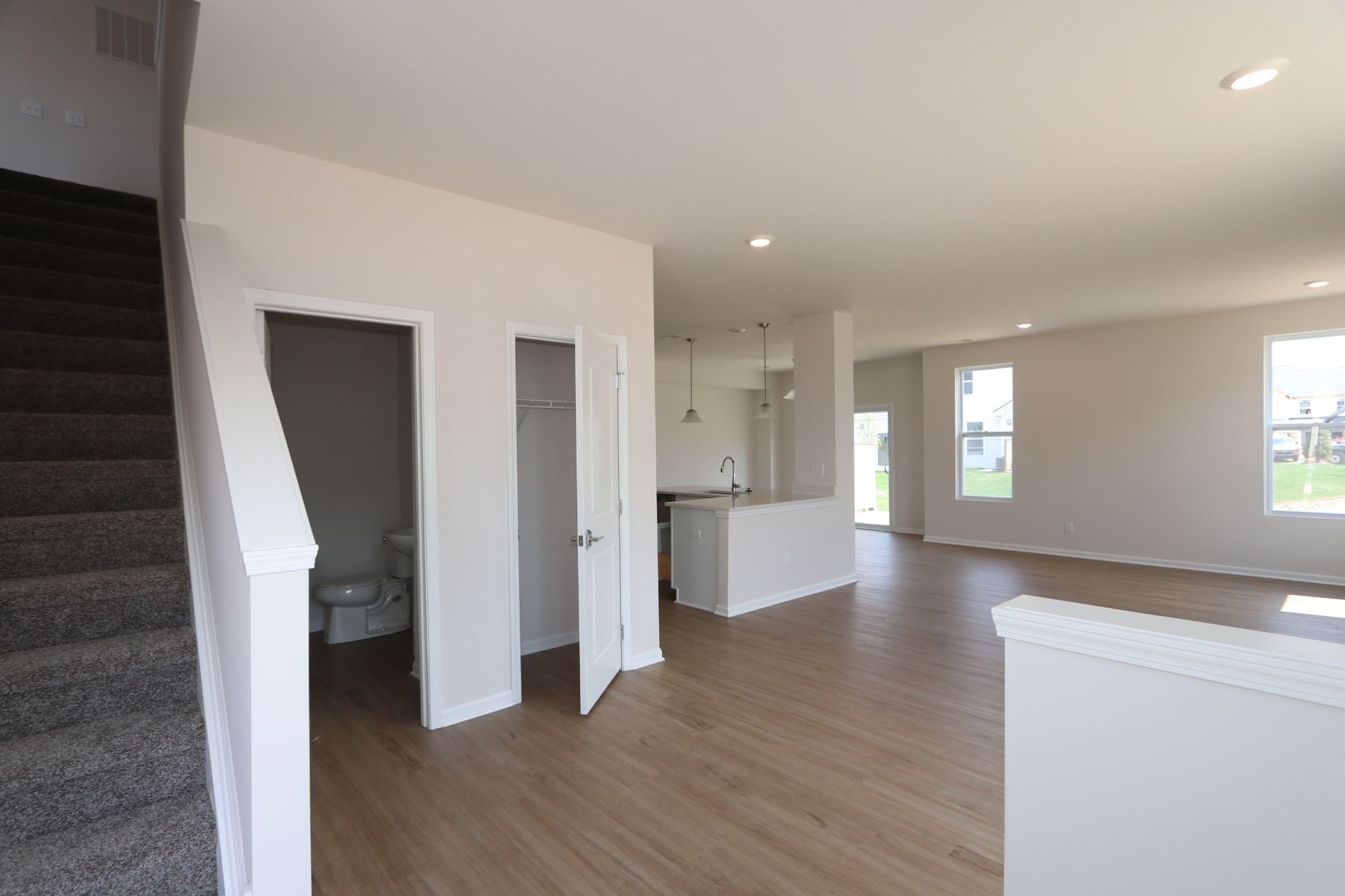 2306 MILL Lane