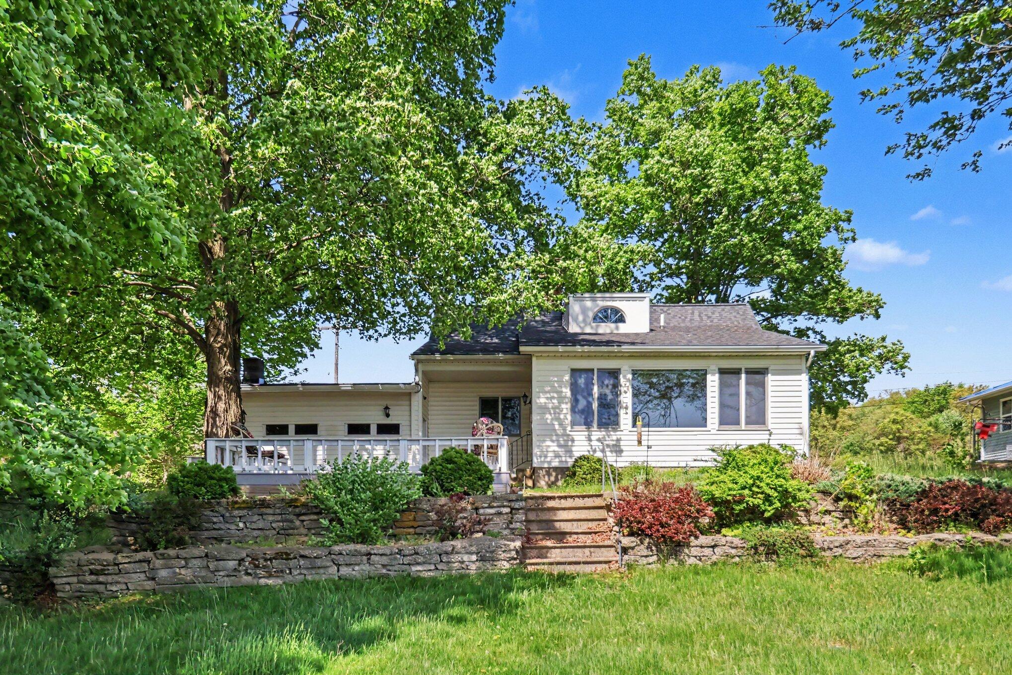 2122 N M-43 Highway
