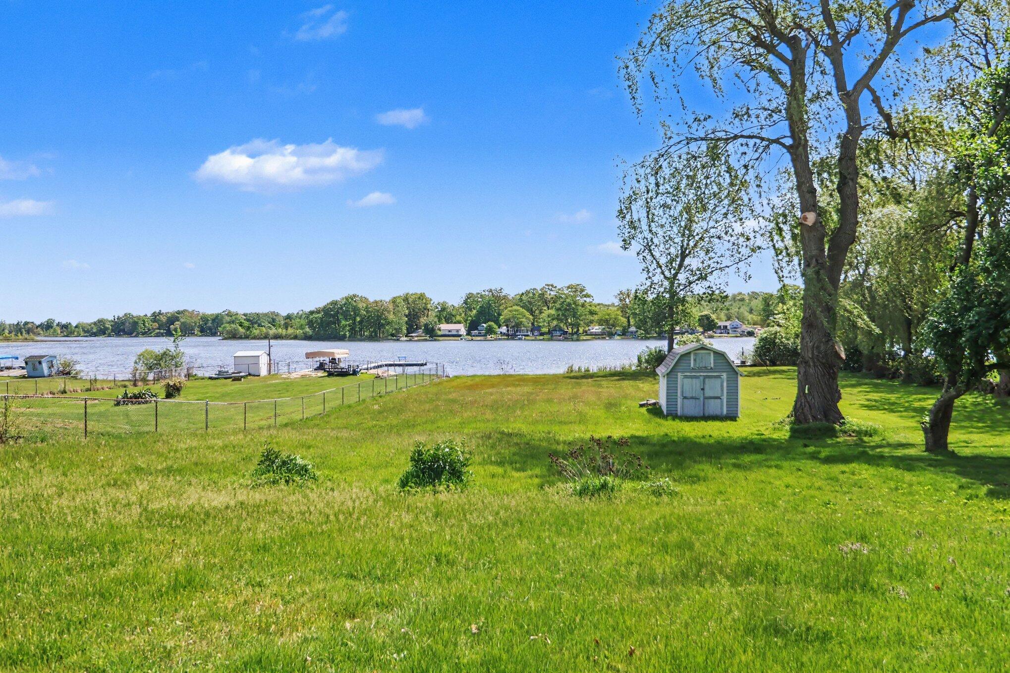2122 N M-43 Highway