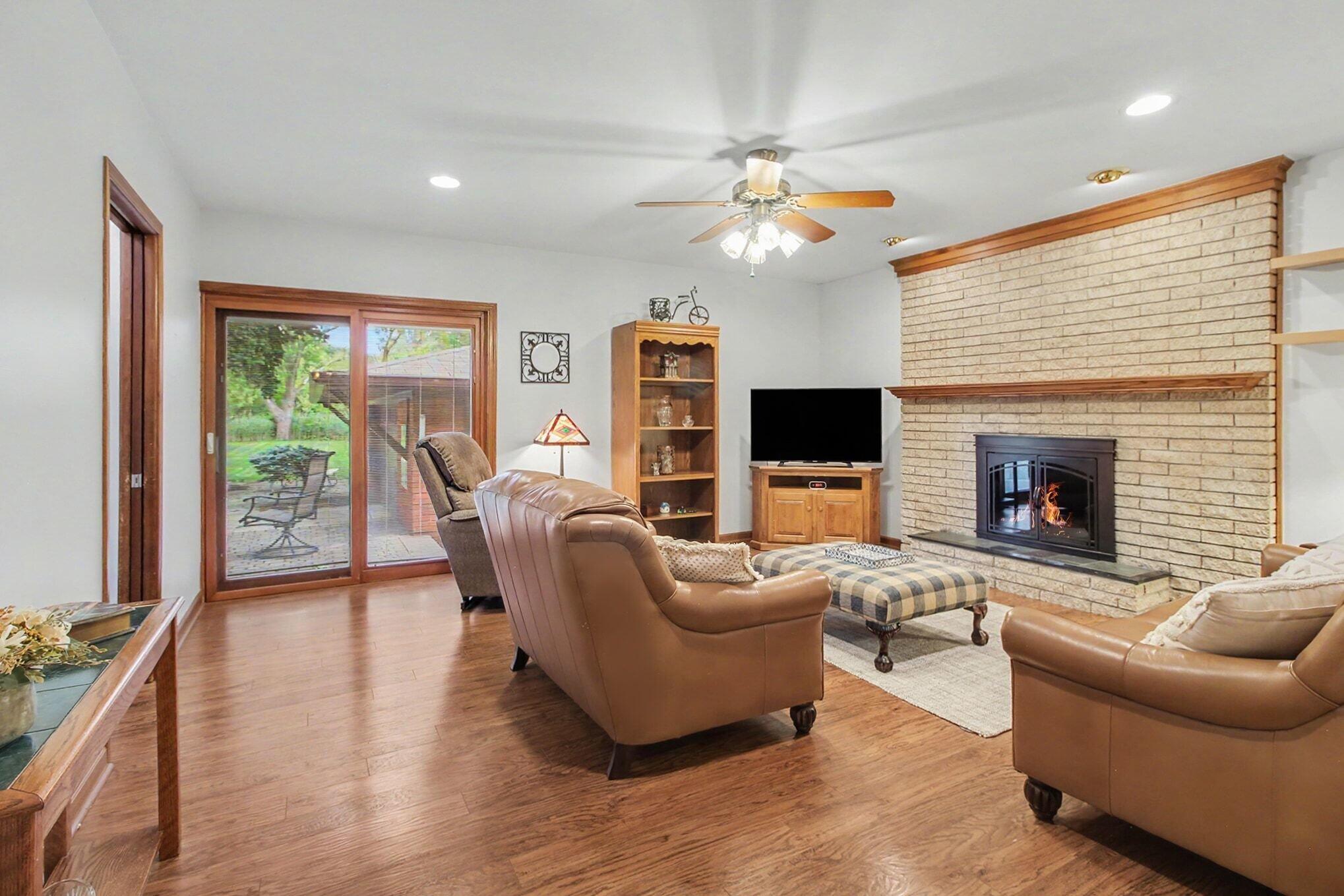 544 North Drive